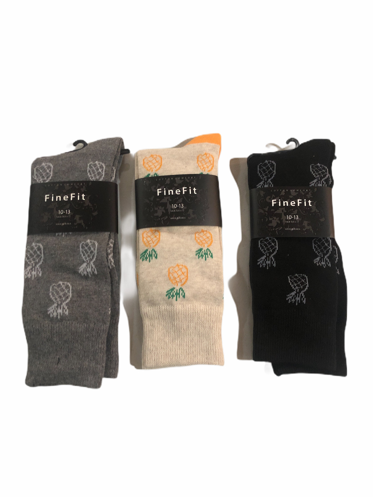 Fine Fit Men’s Pineapple Novelty Crew Socks