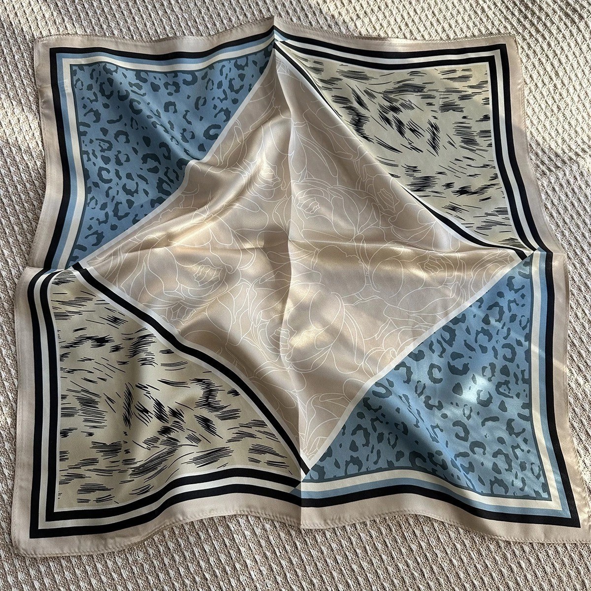 100% Silk 21″ Square Scarf Women Neckerchief Wrap Kerchief Wrap Blue Geometric