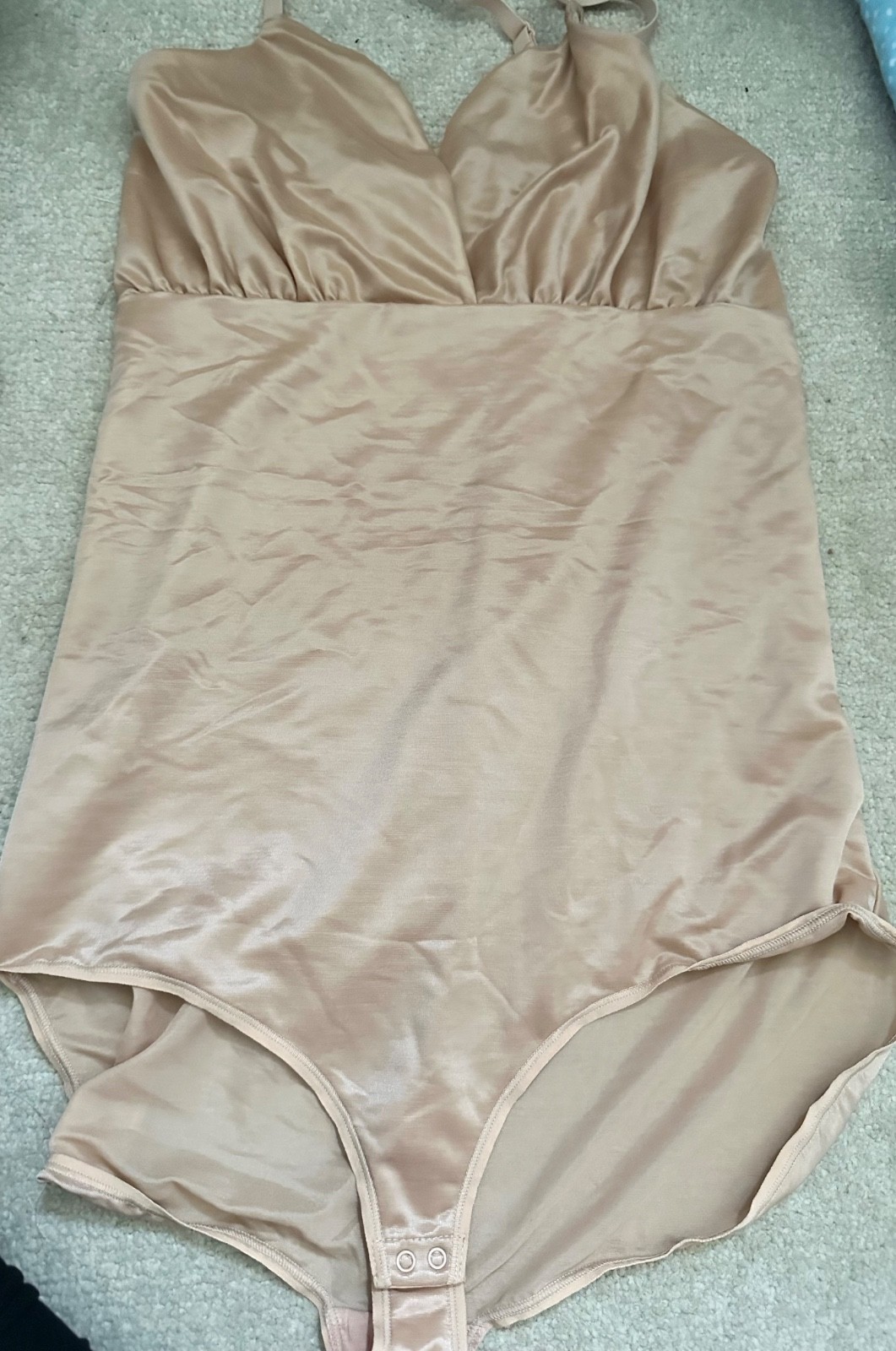 skims glossy shape wear bodysuit – size 2x – new without tags – rrp £95