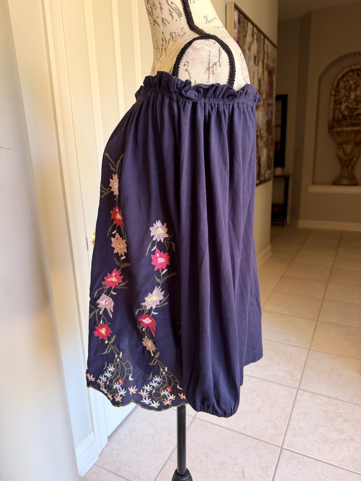 Chelsea & Theodore NWT Off the Shoulder Embroidered Boho Peasant Blouse Top Sm