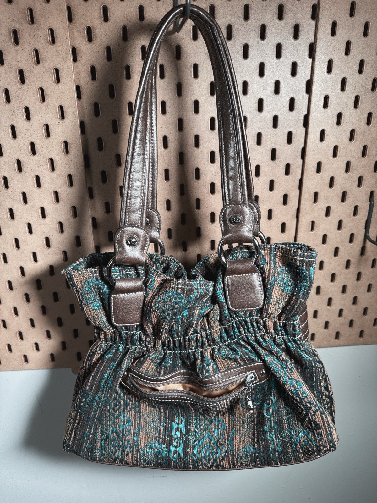 Brown Teal Geometric Shoulder Bag Zip Top Silver Hardware Lined Inner Pockets