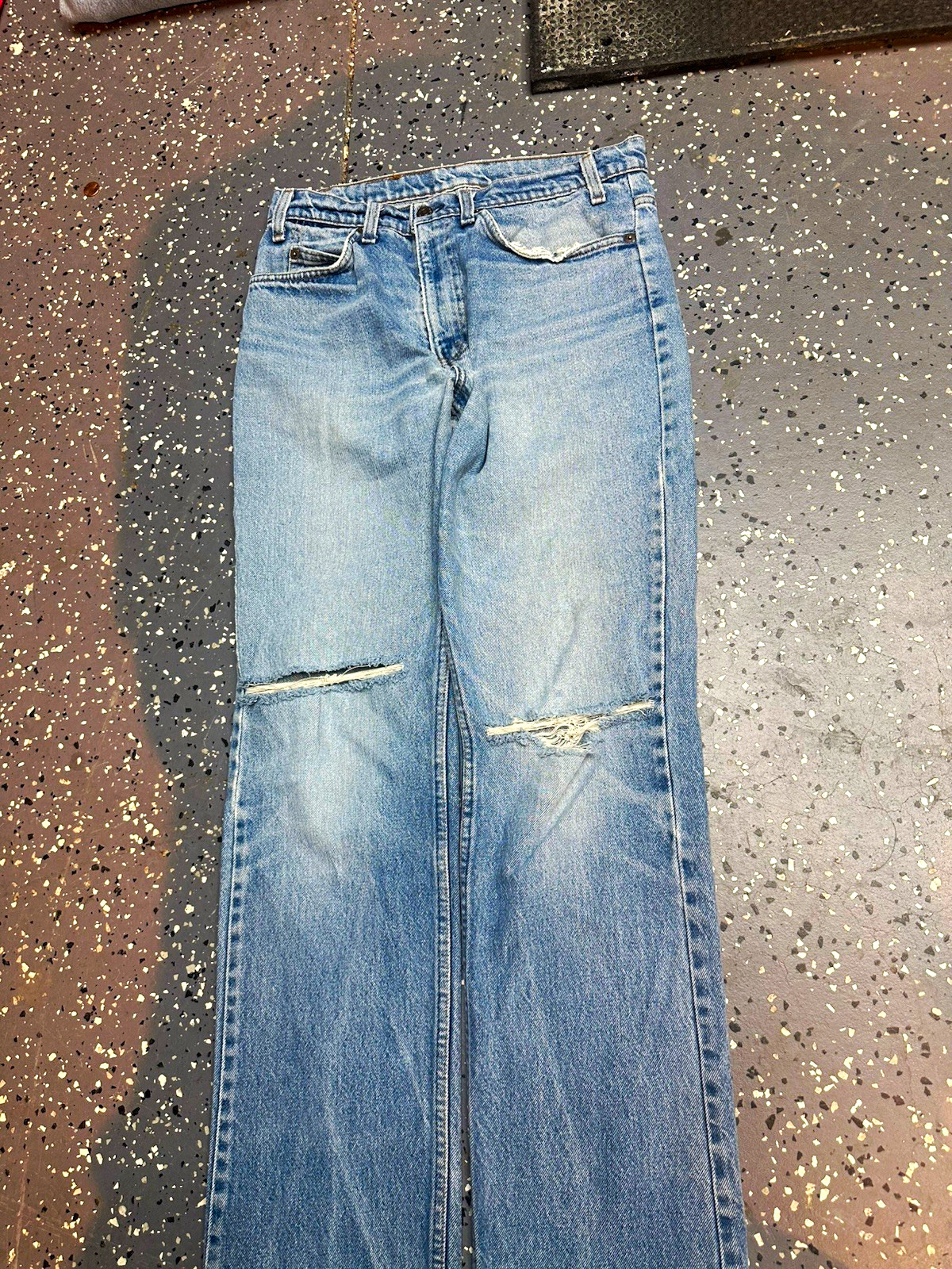 Vintage 500 Series Men’s Blue Light Wash Bootcut Jeans Regular Fit Mid Rise