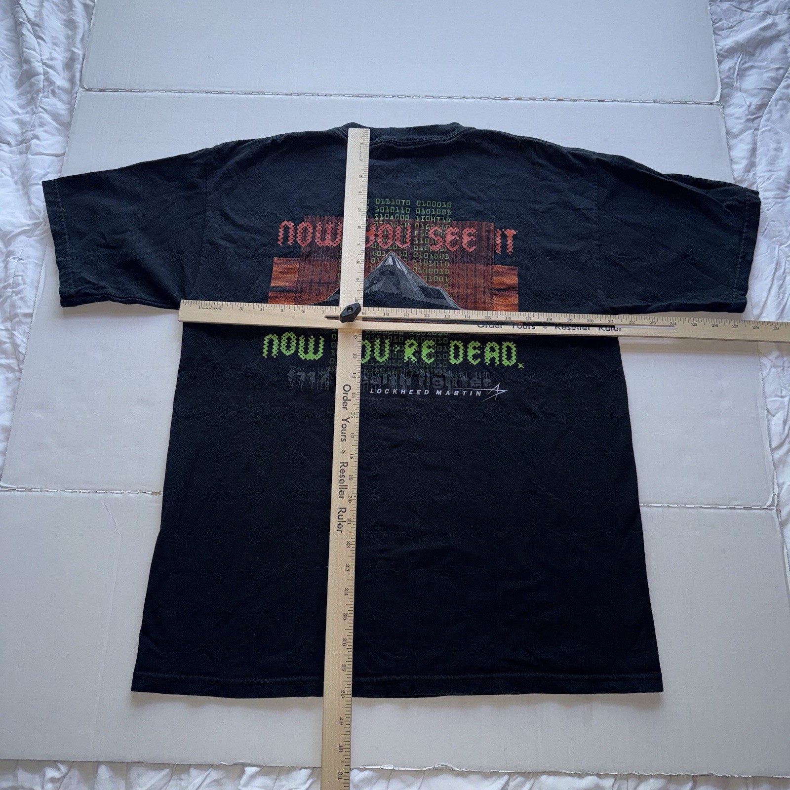 F117 Stealth Fighter Lockheed Martin Promo T-shirt Men’s Size L Black Graphic