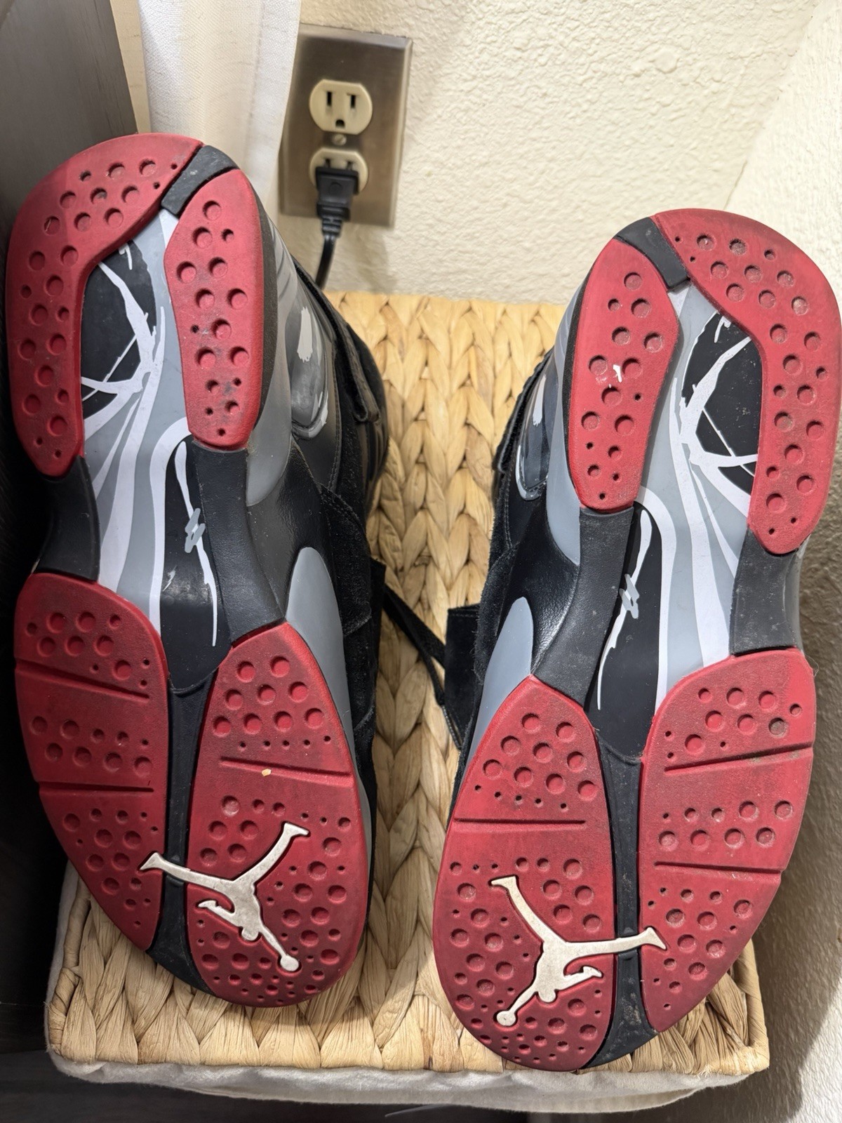 Jordan Air Jordan 8 Retro Bred 2017 Black/Gym Red/Wolf Grey Suede 305381-022