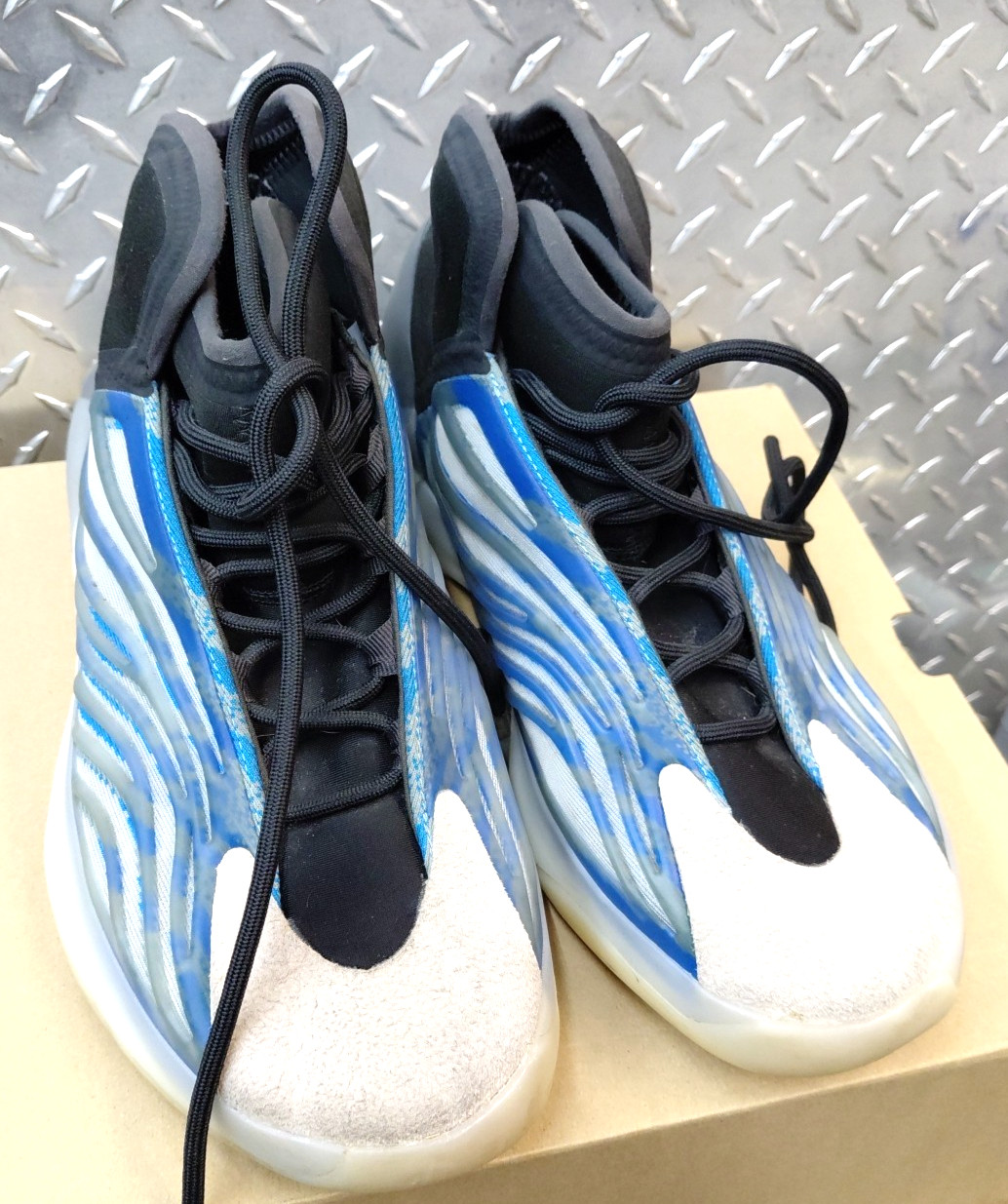 *USED* Adidas Yzy QNTM BSKTBL Quantum “Frost Blue” Men’s Size 11 – FREE SHIPPING
