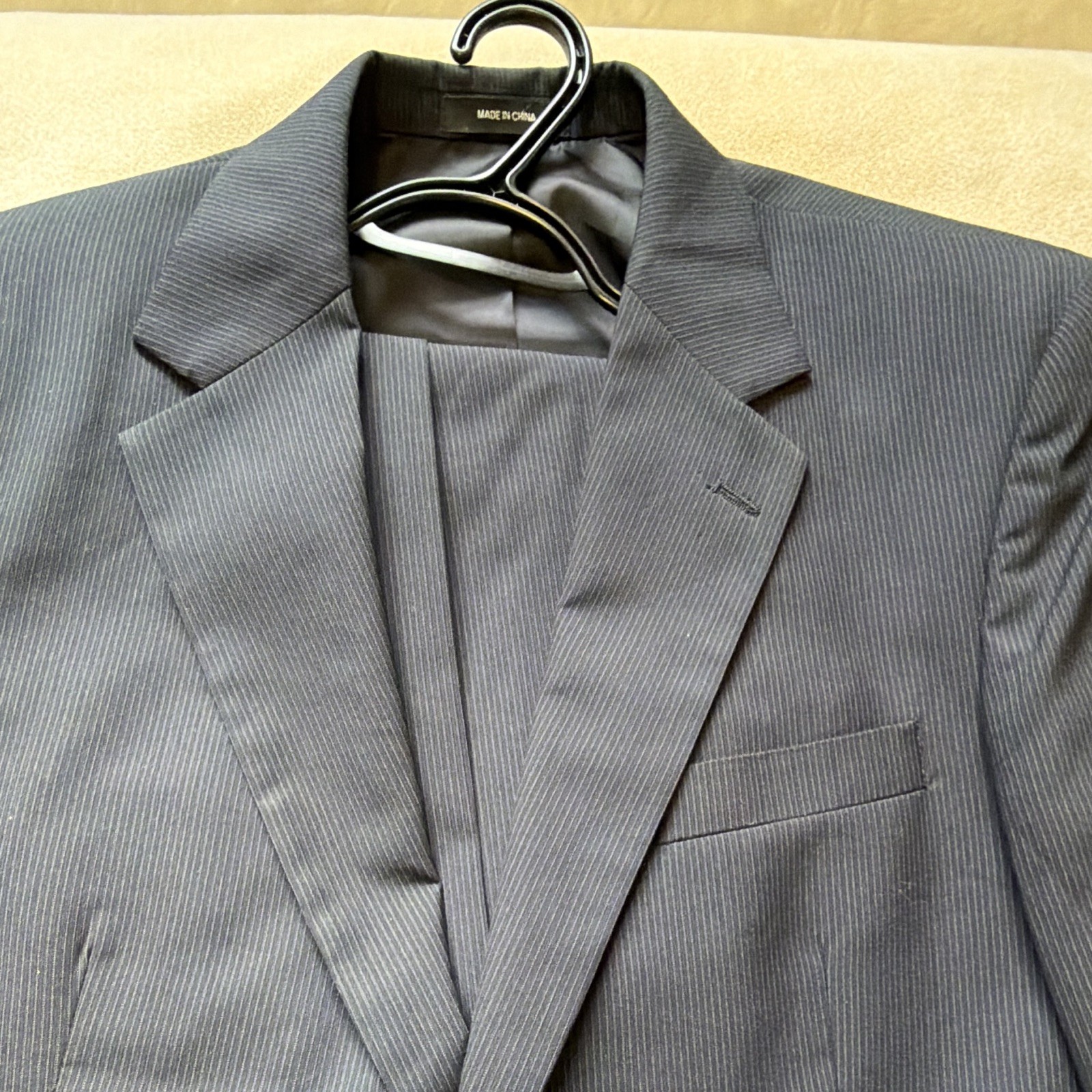 Van Heusen Men’s 2-Piece Gray Striped Suit 2SB 2-Button Pleated Notch Lapel