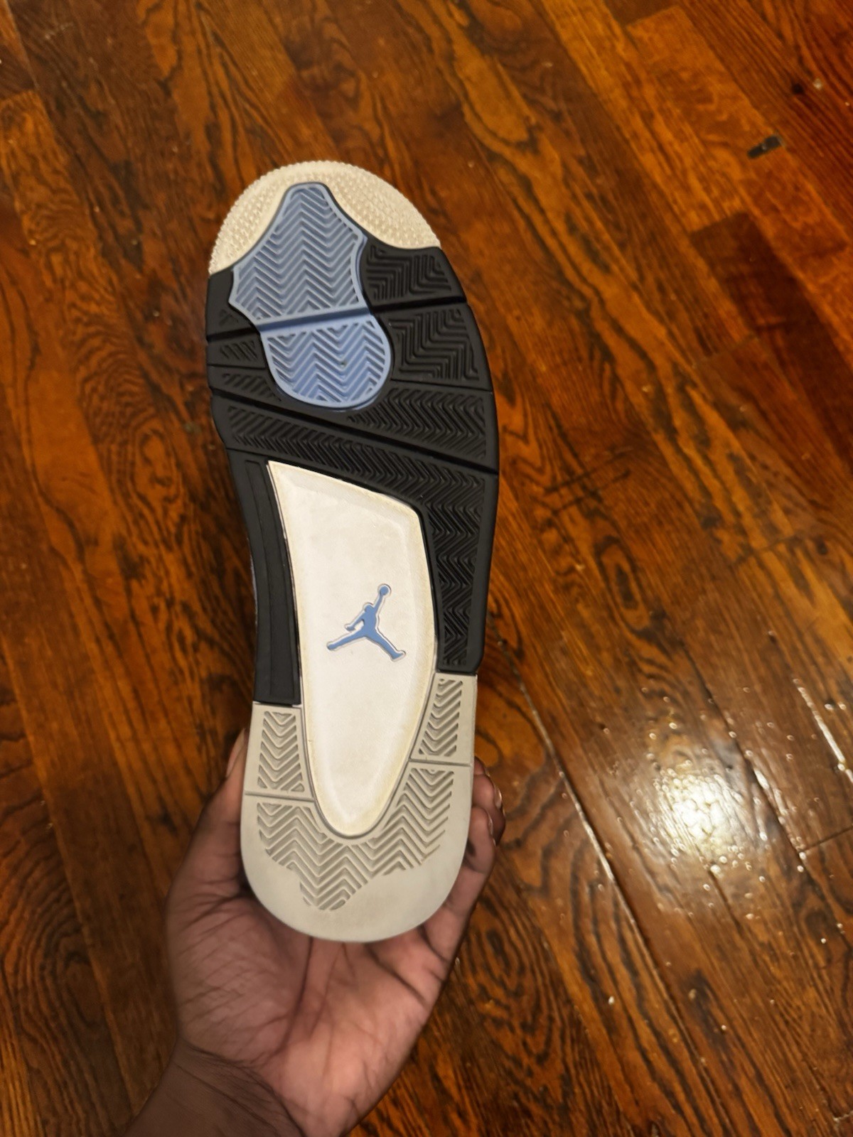 Air Jordan 4 Retro UNC