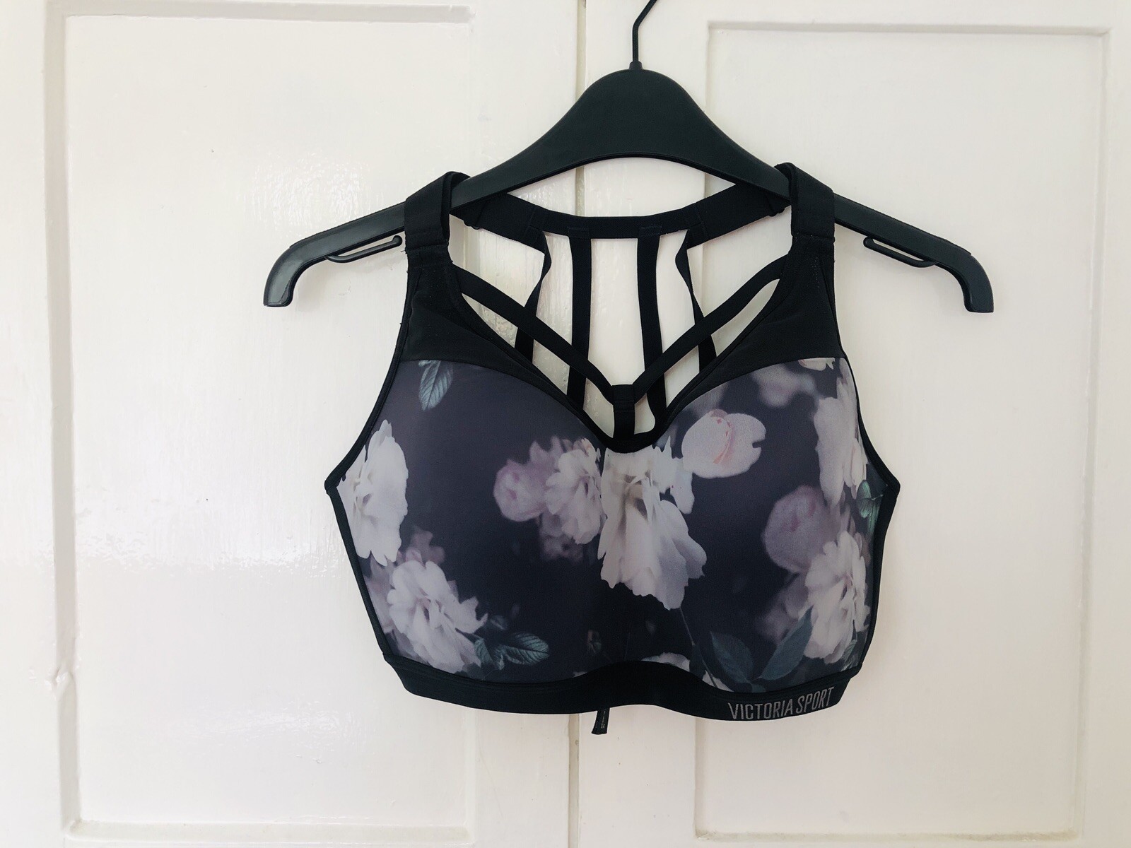 VICTORIA SECRETS SPORTS BRA 34DDD incredible lightweight max black floral