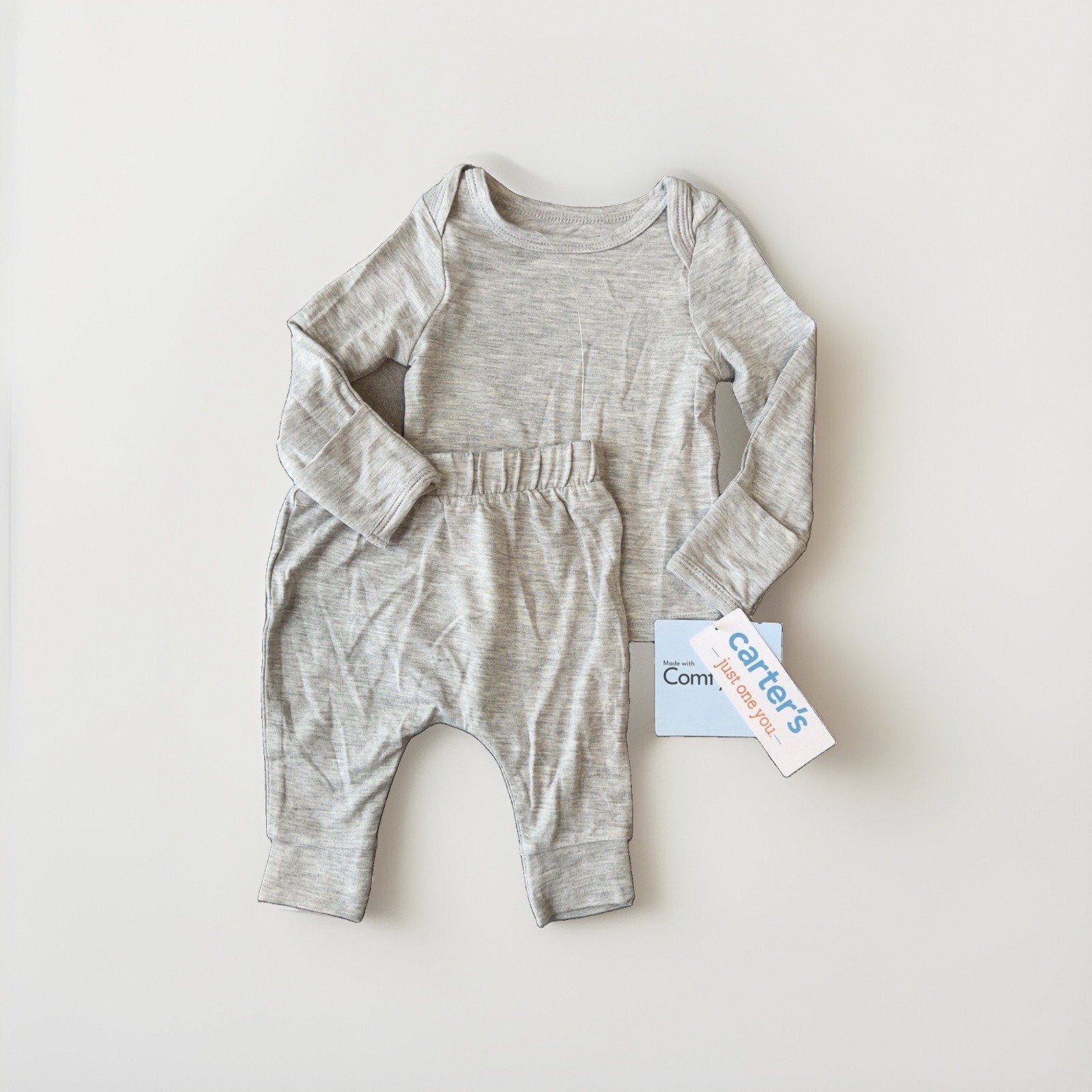 Carter’s Comfy Soft – Gray 2 Piece Set Size 3 Months Pants & Shirt W/ Hand Mitts