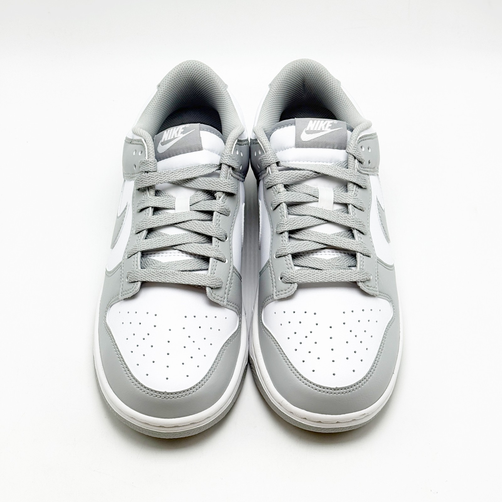*NEW* MEN NIKE DUNK LOW RETRO WHITE/LIGHT SMOKE (HF5441 105), SZ 8.0 – 12.0 👍
