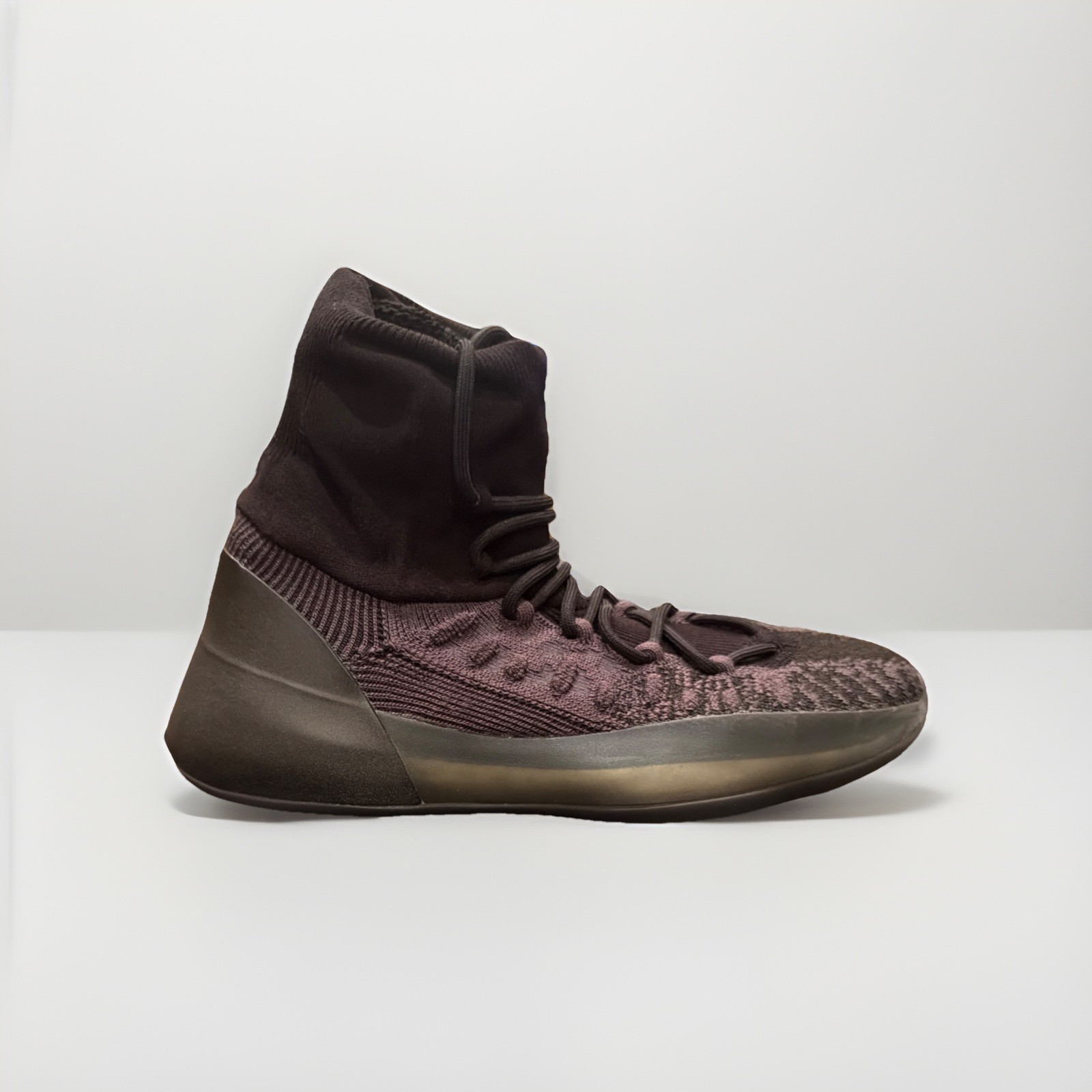 Yeezy Knit Basketball Shoes Size 10 Men’s