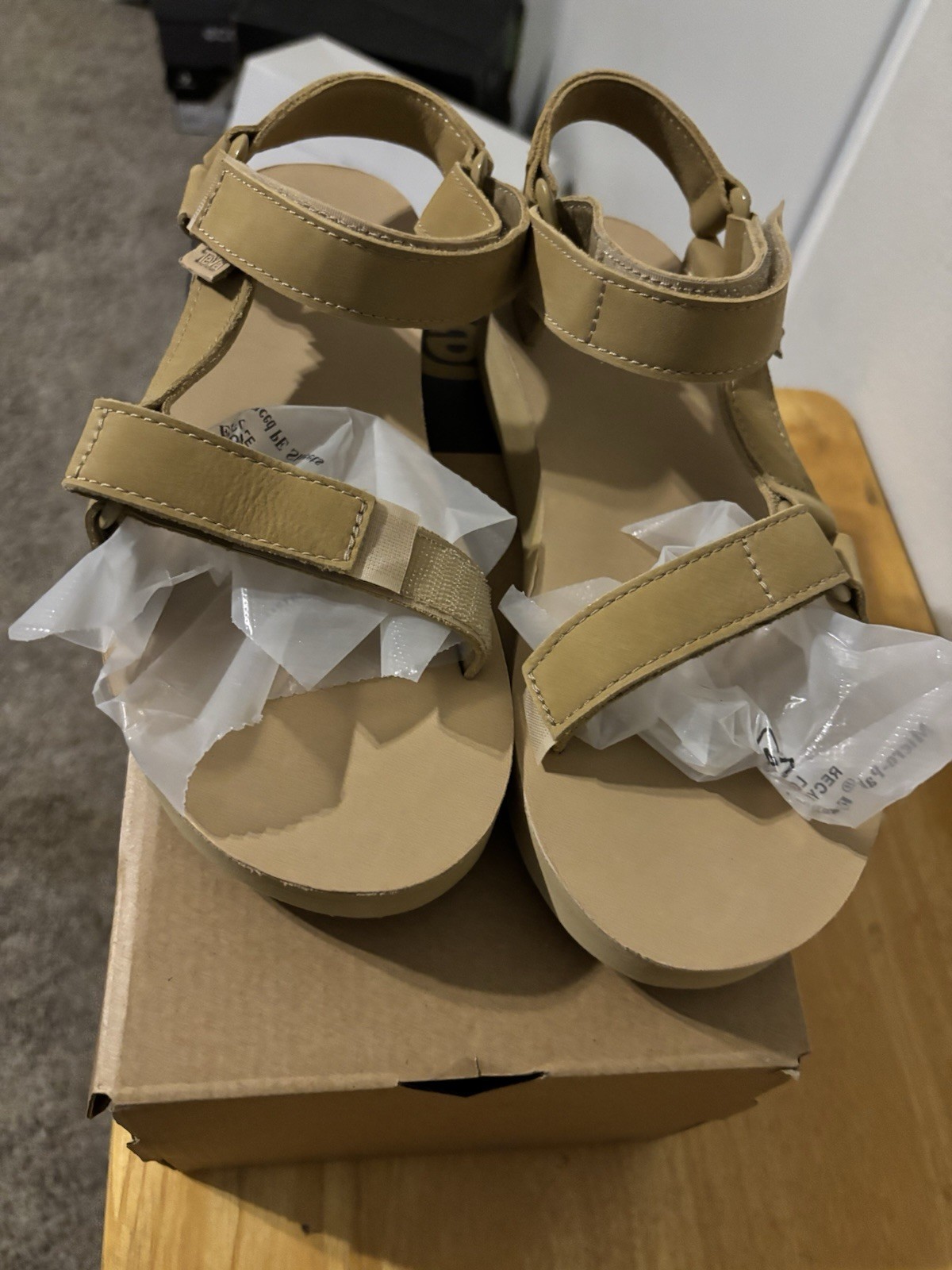 Teva Sandals Women Size US 7 Eu 38 Midform Universal Leather Strappy Sandals