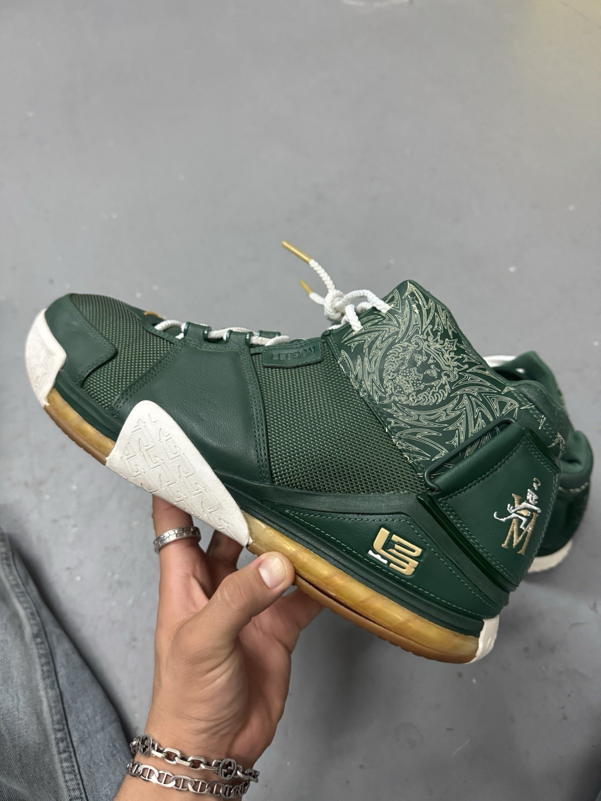 RARE Nike Zoom LeBron 2 SAMPLE PE LOT SVSM AWAY 15 PROMO & 2 LOW GUTS SAMPLE 14