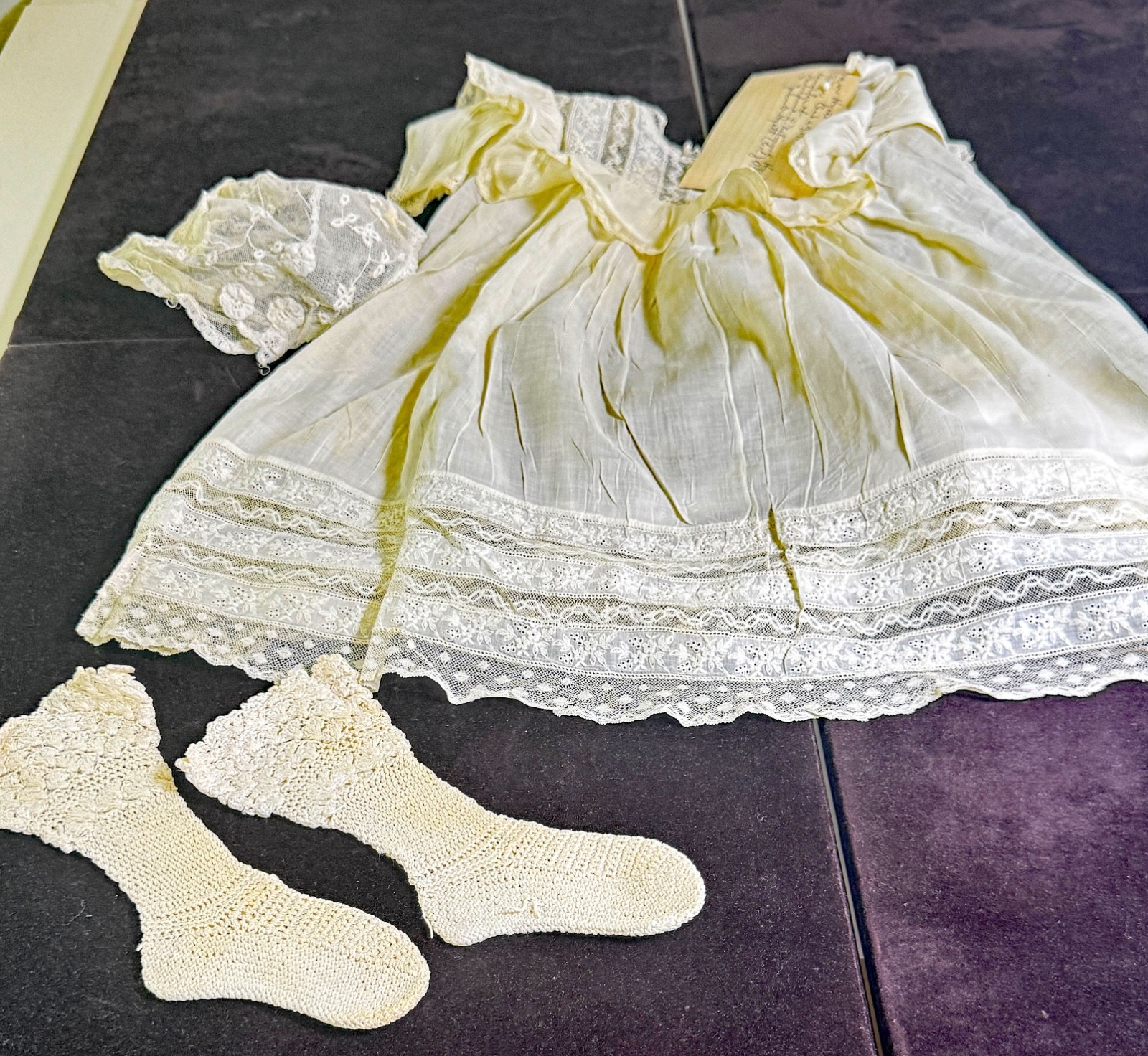 Antique 1925 Handmade Sunday Outfit for a Small Girl-Dress, Bonnet, Socks ZZ758