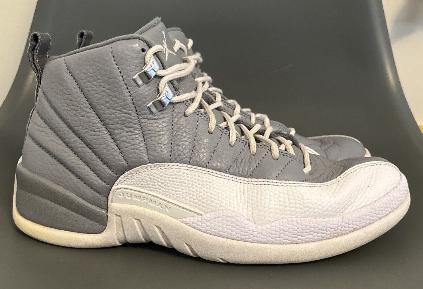 Air Jordan 12 Stealth White And Gray Men’s Size 9.5
