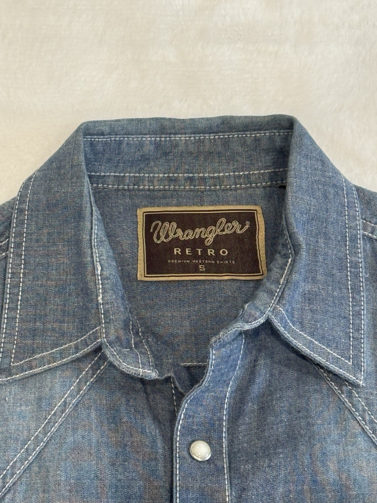 Wrangler Retro Men’s S Blue Denim Cotton Snap Button-Up Shirt Pockets MVR151M