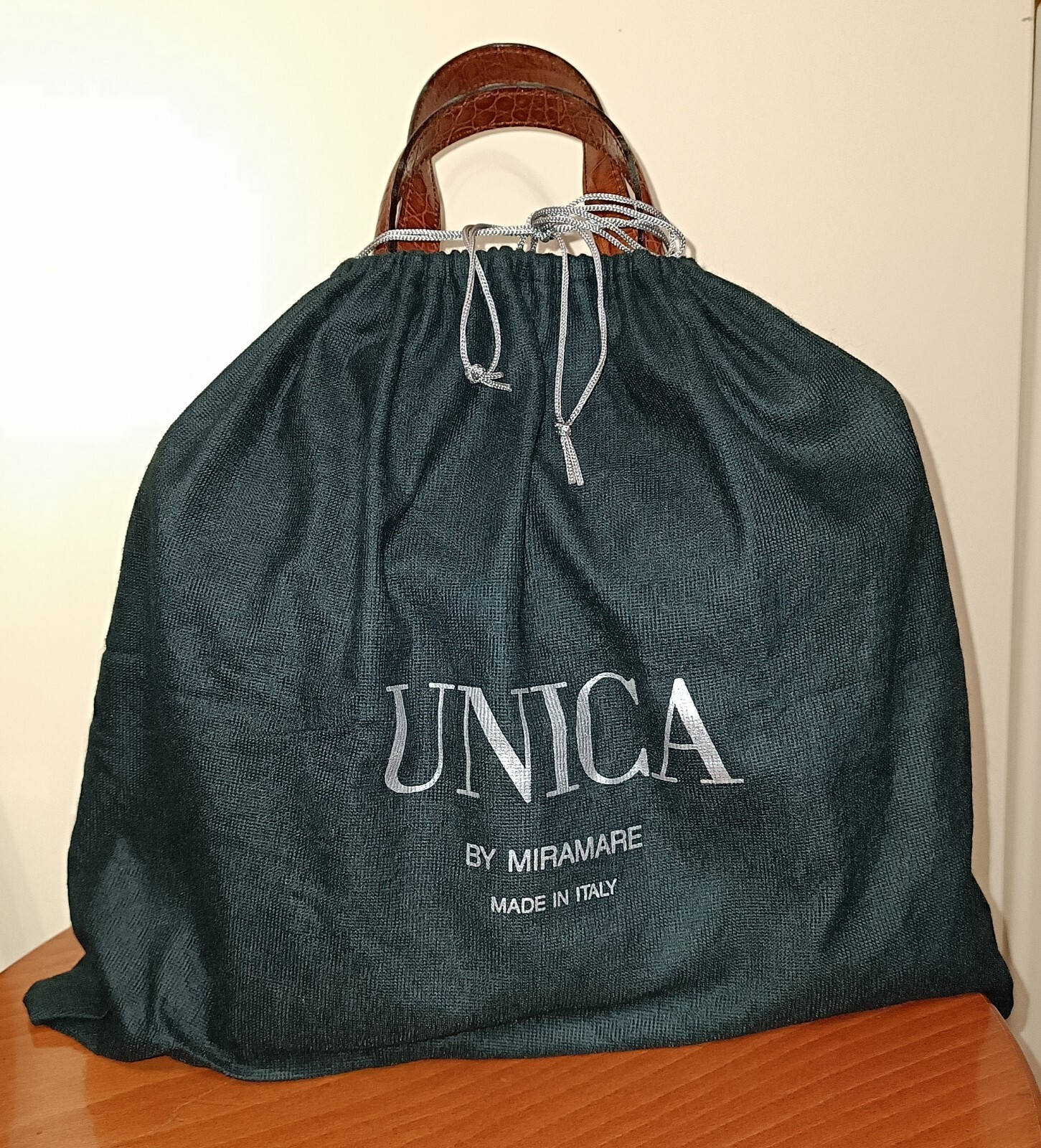 UNICA genuine leather bag by Miramare