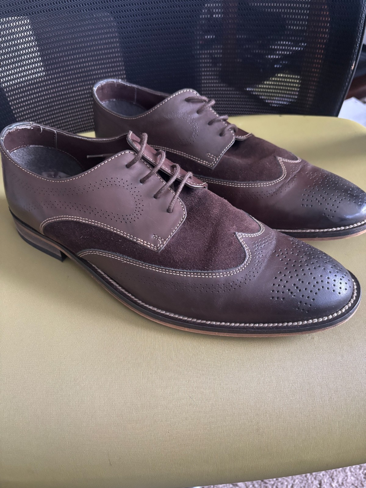 Stacy Adams Revel Size 11.5 Brown Leather Suede Medallion Toe Oxfords MINT