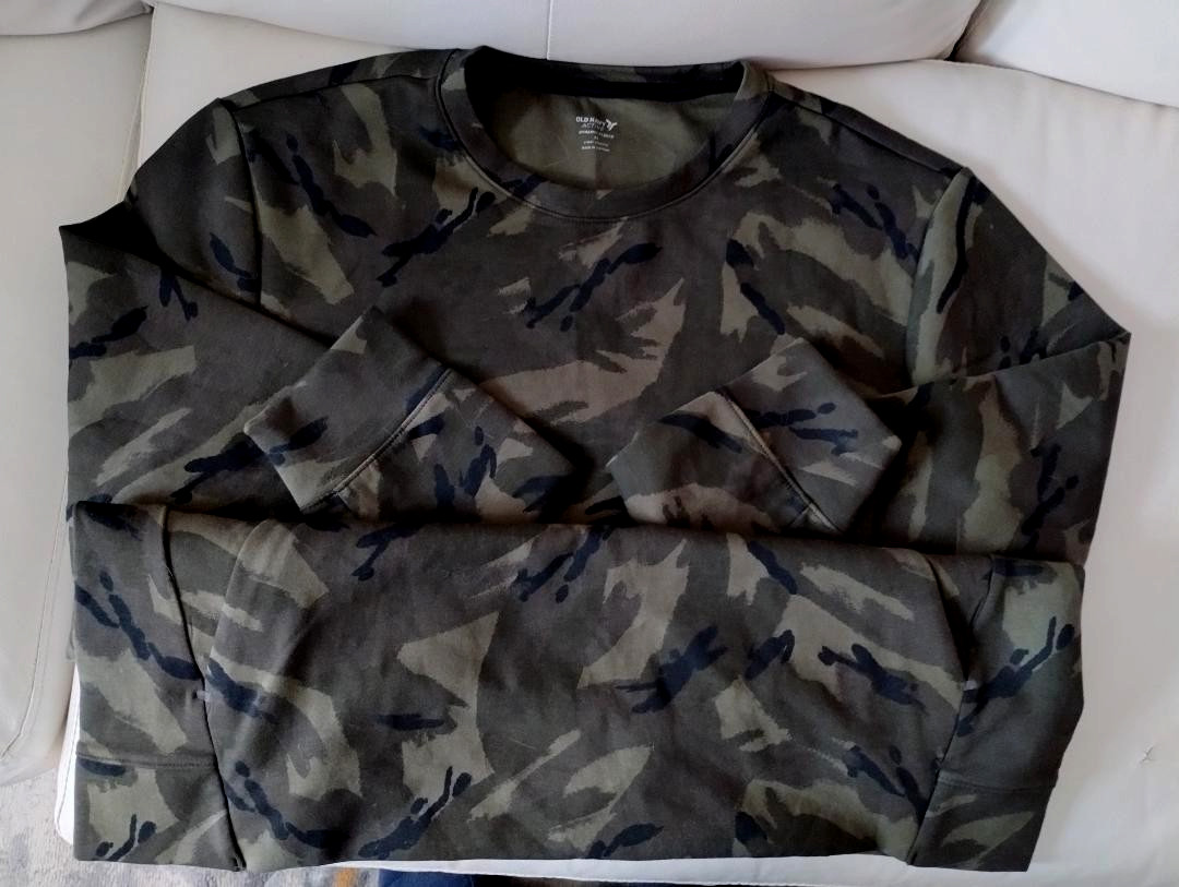 OLD NAVY & OLD NAVY ACTIVE Gender Neutral Camouflage Sweatshirts SZ XL (NWT)!!