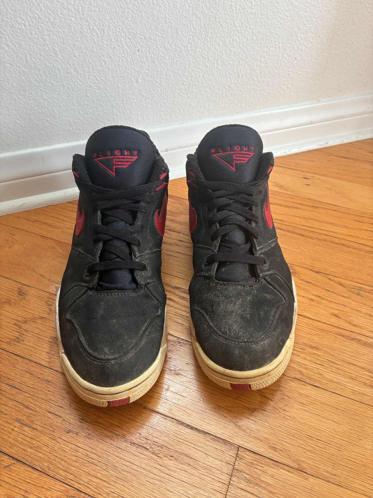 Vintage Nike Air Flight Mens Size 10.5 Black Red 307391-061 2003 Rare AS-IS