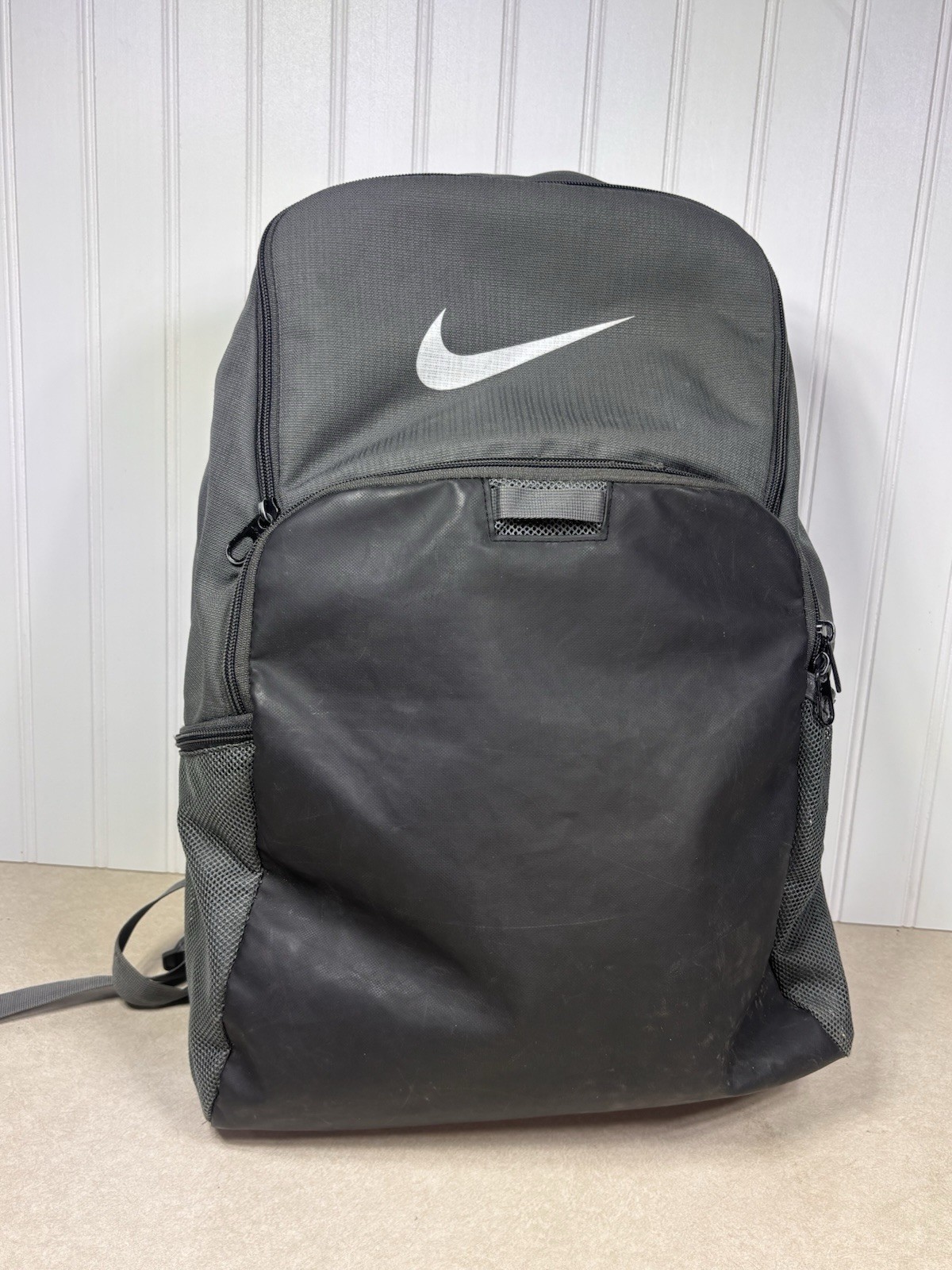 Nike Brasilia 9.5 Training Backpack Grey Book Sports Overnight Swoosh Bag