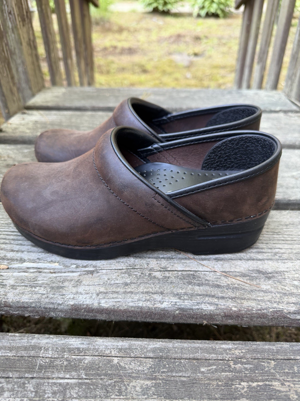 Dansko Professional Brown Oiled Leather Clogs Women’s Size EU 37 Wide US 6.5 – 7