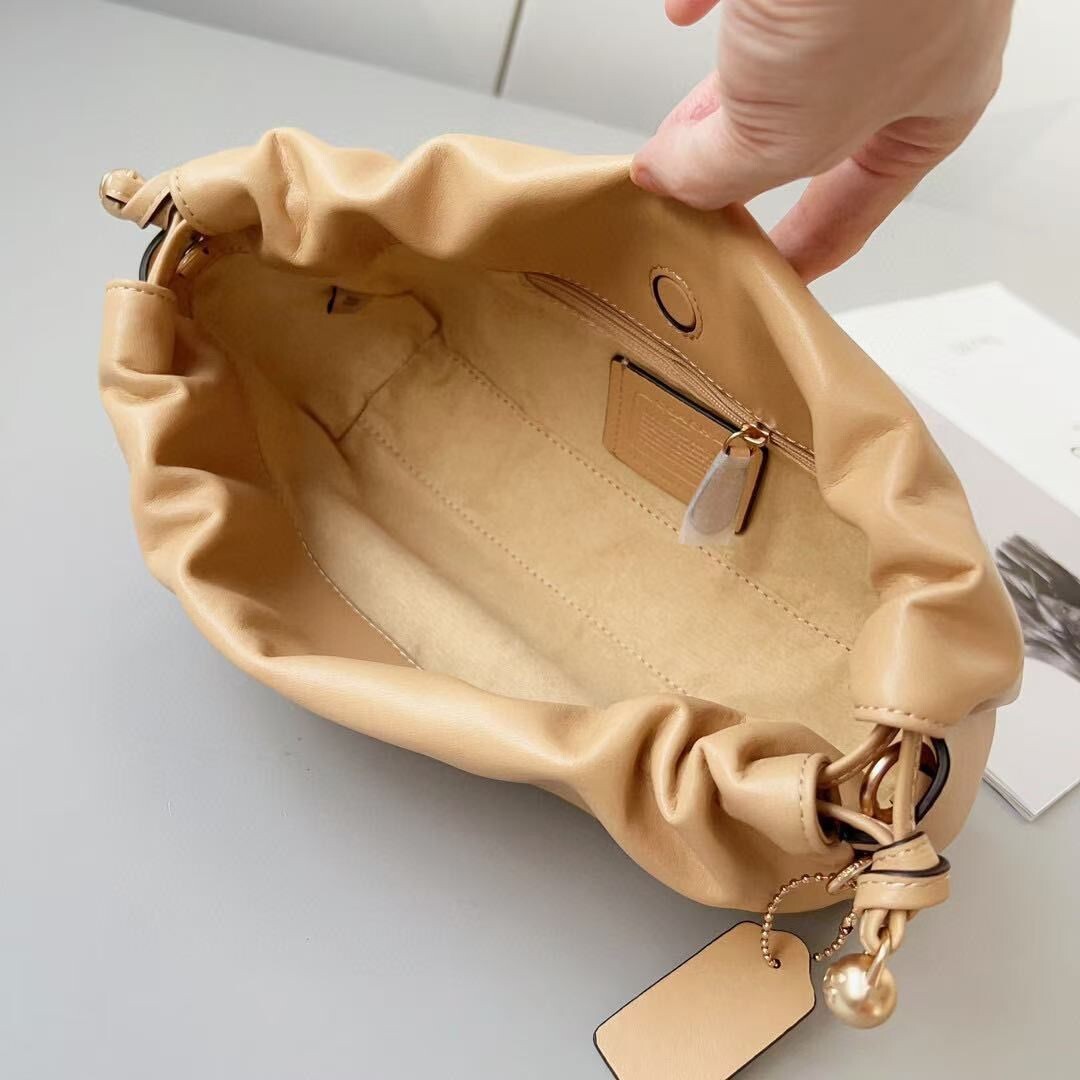COACH Faye Shoulder Bag CV529 Outlet New Rushing Tan