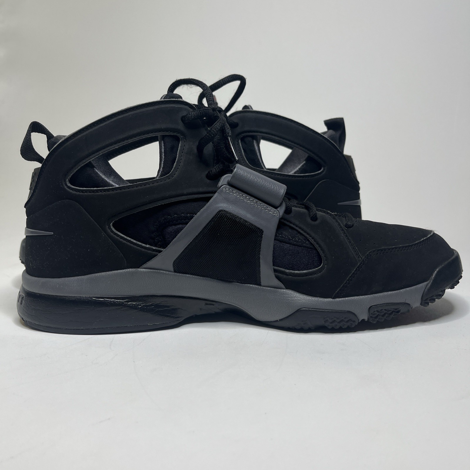 Nike Zoom Huarache TR Mid Men’s 15 Black Dark Gray Training Shoes Rare