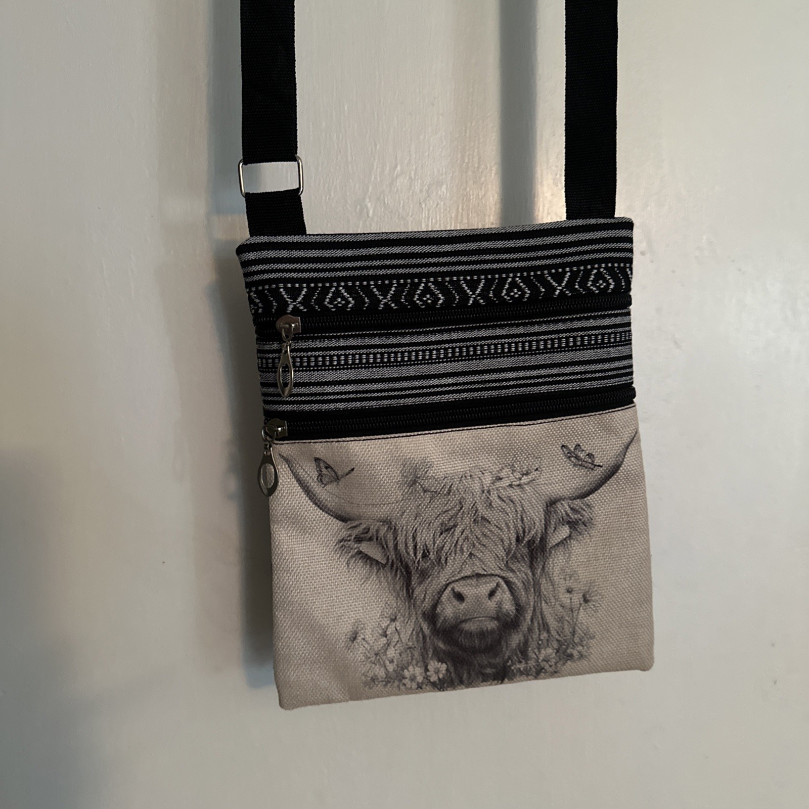 NEW Highland Cow Crossbody Bag Purse Adjustable Strap W Two Zipper Closures