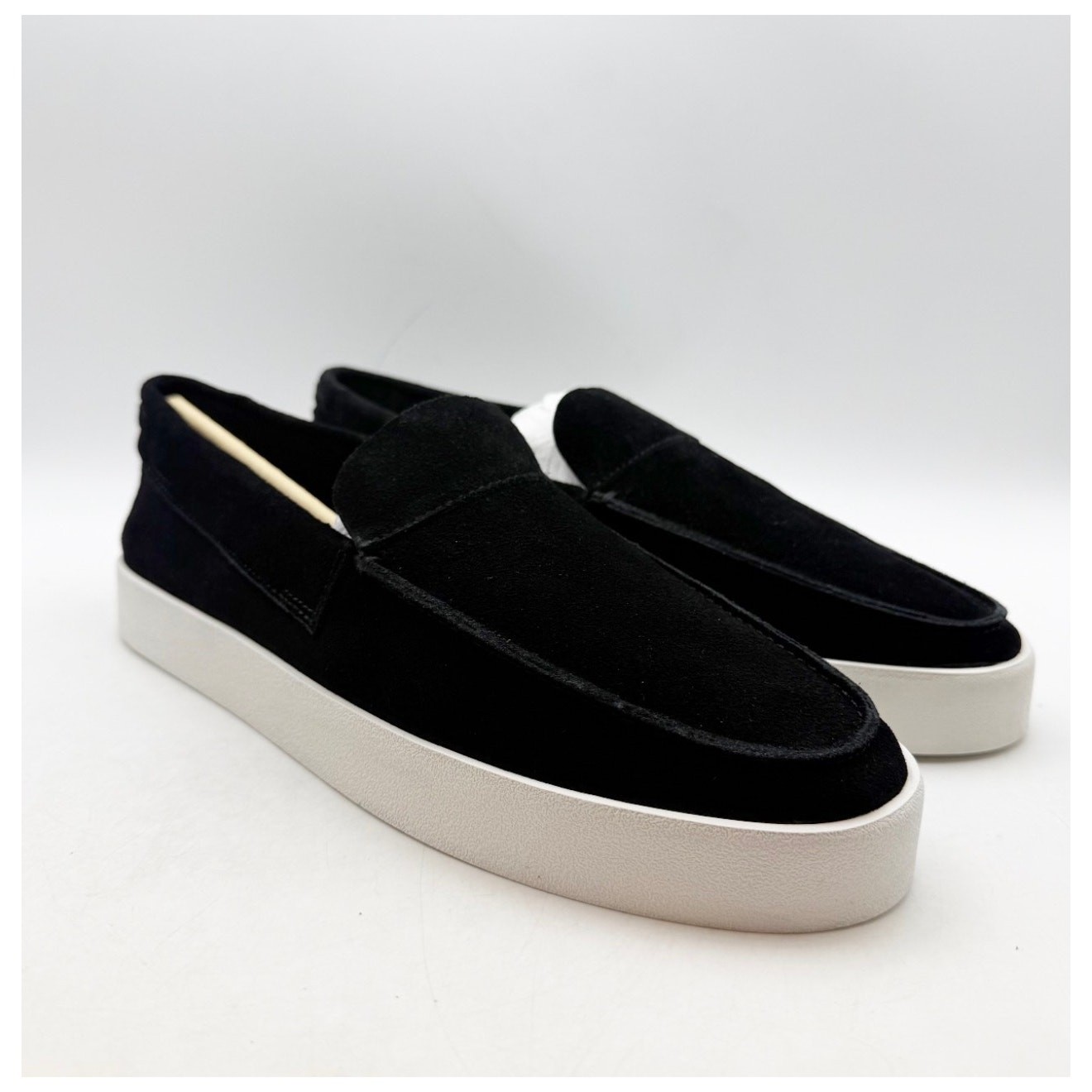 Saint Morta Men’s Hemisphere Slip On Loafers Size 8 Black White Suede NIB