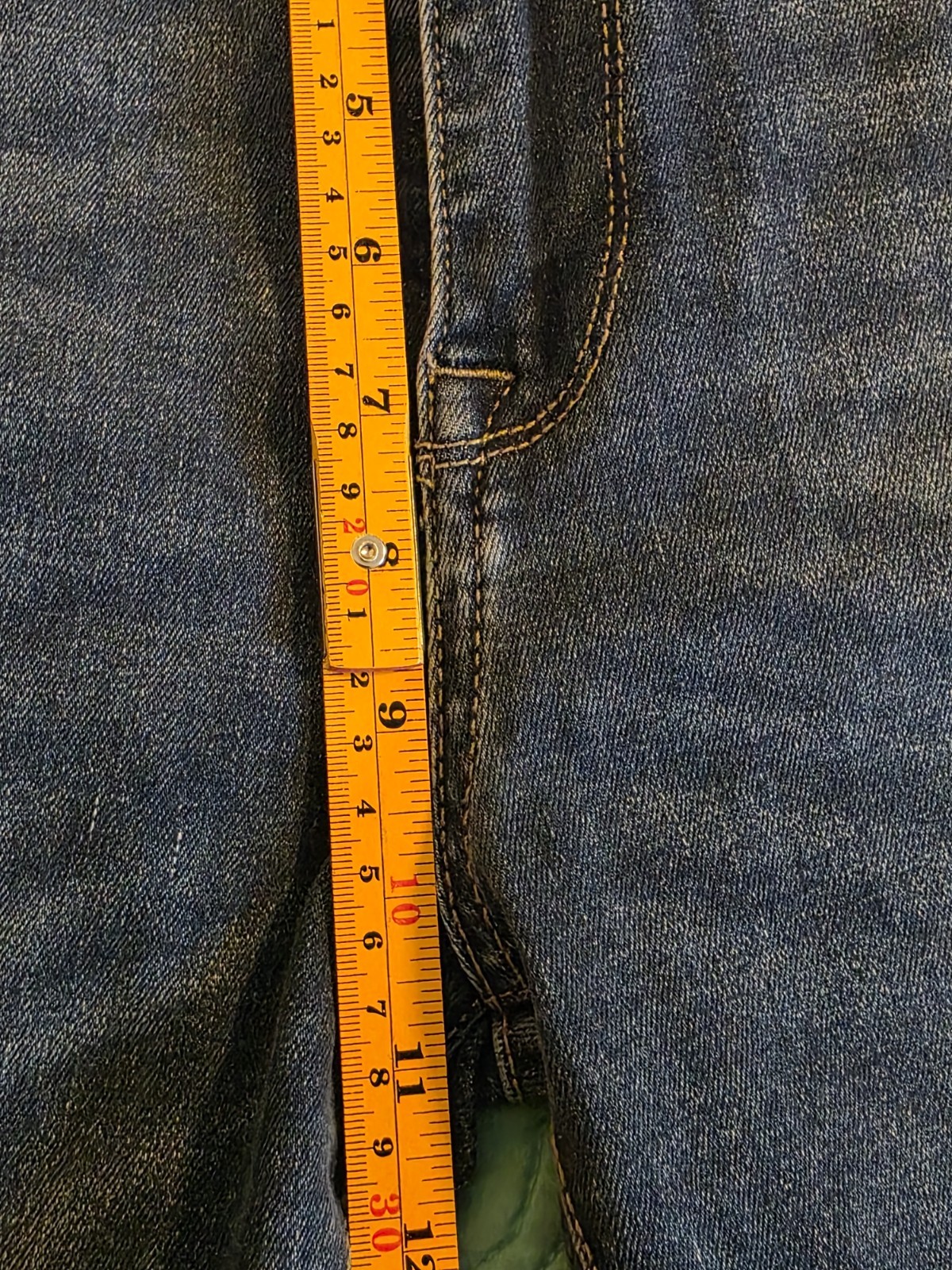 Guess Men’s Sz 36(Actual 28×30)Vermont Slim Stretch Medium Sky Wash Denim Jeans