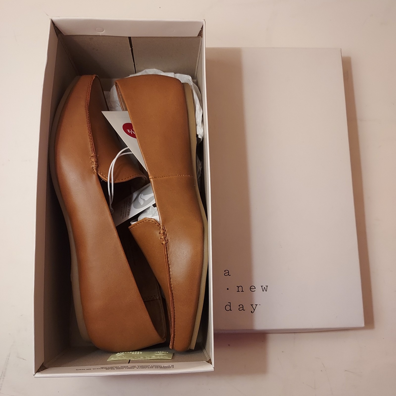 A New Day NWT “Micah” Cognac Brown Memory Foam Loafer Flats Wmn’s Sz 6 1/2