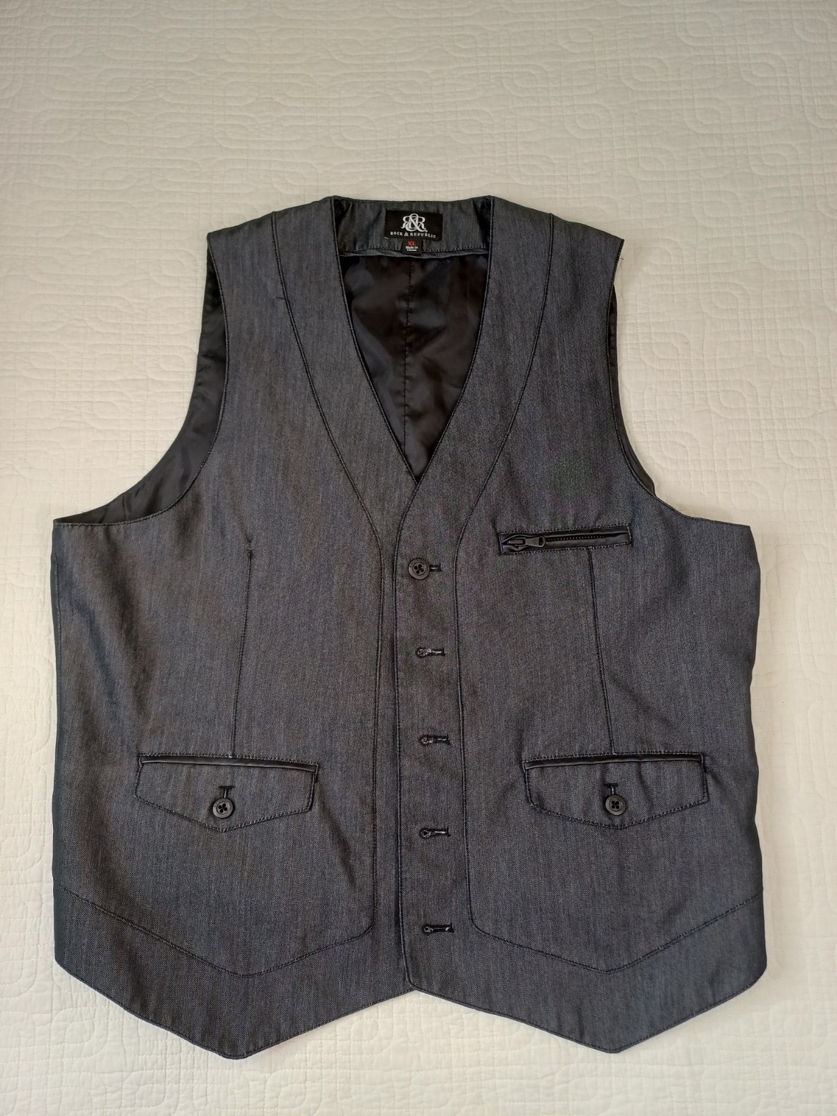 Rock & Republic Suit Vest Men’s XLarge Black Charcoal Pinstripe 5 Button EUC