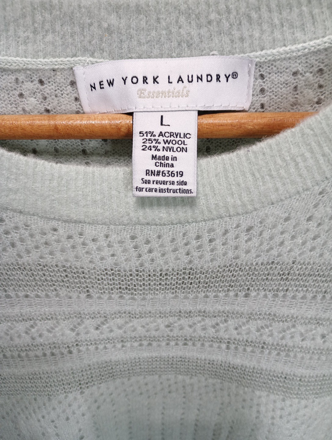 New York Laundry Essentials Women’s Large Sweater Acrylic Wool Nylon New