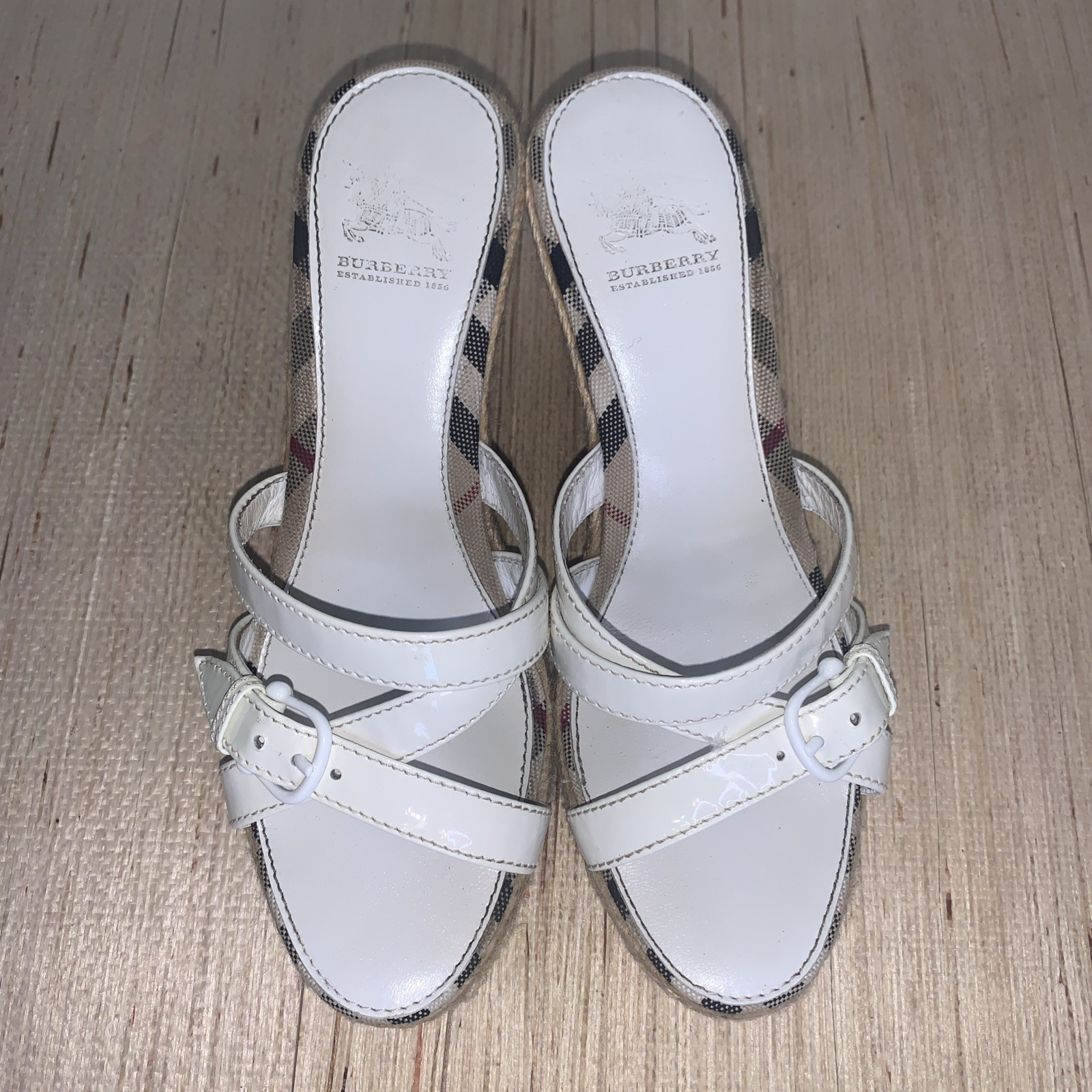 Burberry Nova Check Patent Leathe Plaid Jute Wedge Espadrille Sandals Coastal 37