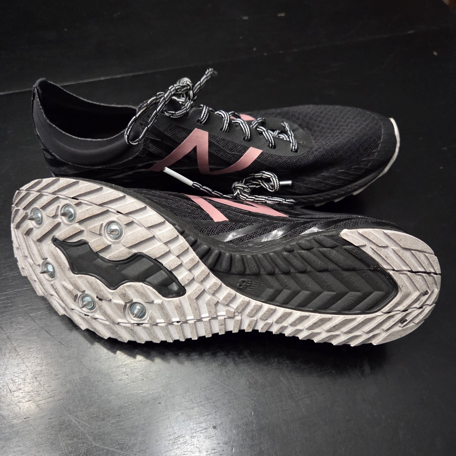 New Balance XC 900 Spike Woman’s Running Shoes Size 7 VGC Free Shipping