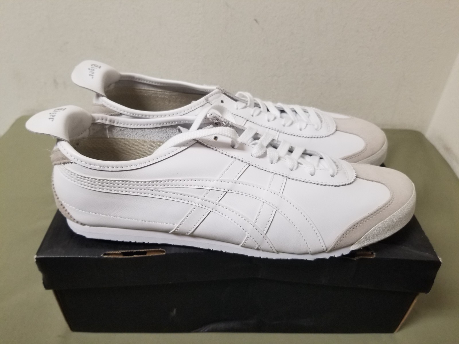 New Onitsuka Tiger Mexico 66 White/White Sneakers.