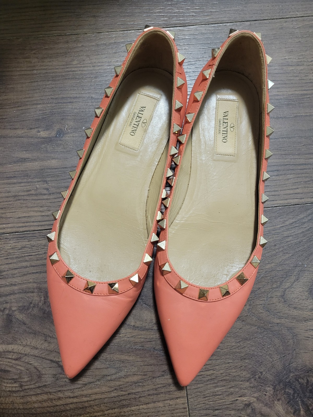 Valentino Rockstud Flats Pointed Toe Coral Leather Made in Italy EU 38