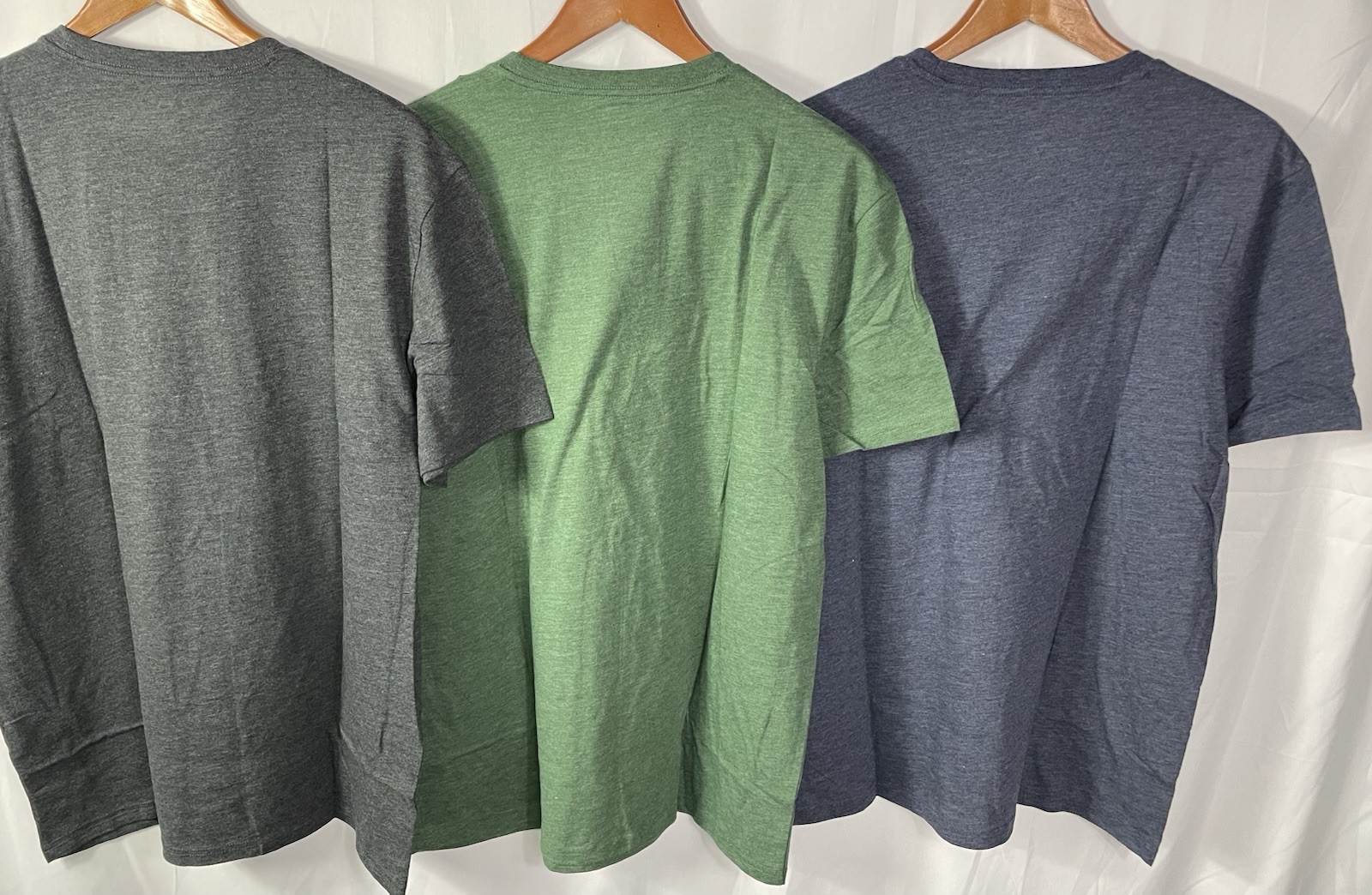 Lucky Brand Men’s LARGE Or XL Lot of 3 Graphic Tees in 3 Colors NWT