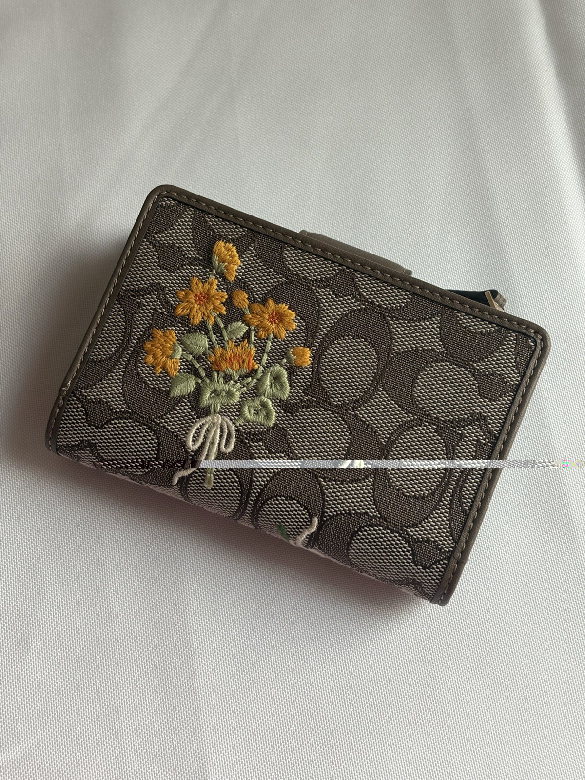 Coach Brown Multicolor Floral Zip-Around Folding Credit Card Wallet for Women