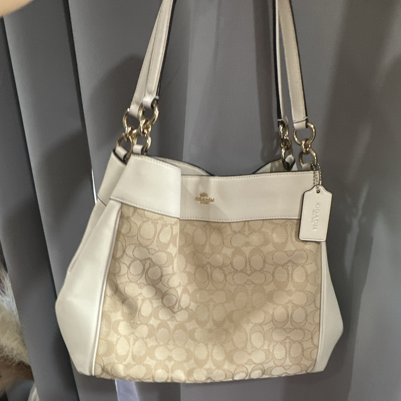 Coach Signature Logo Ivory/Beige Shoulder Bag Gold Hardware Zip w/ Bag Charm