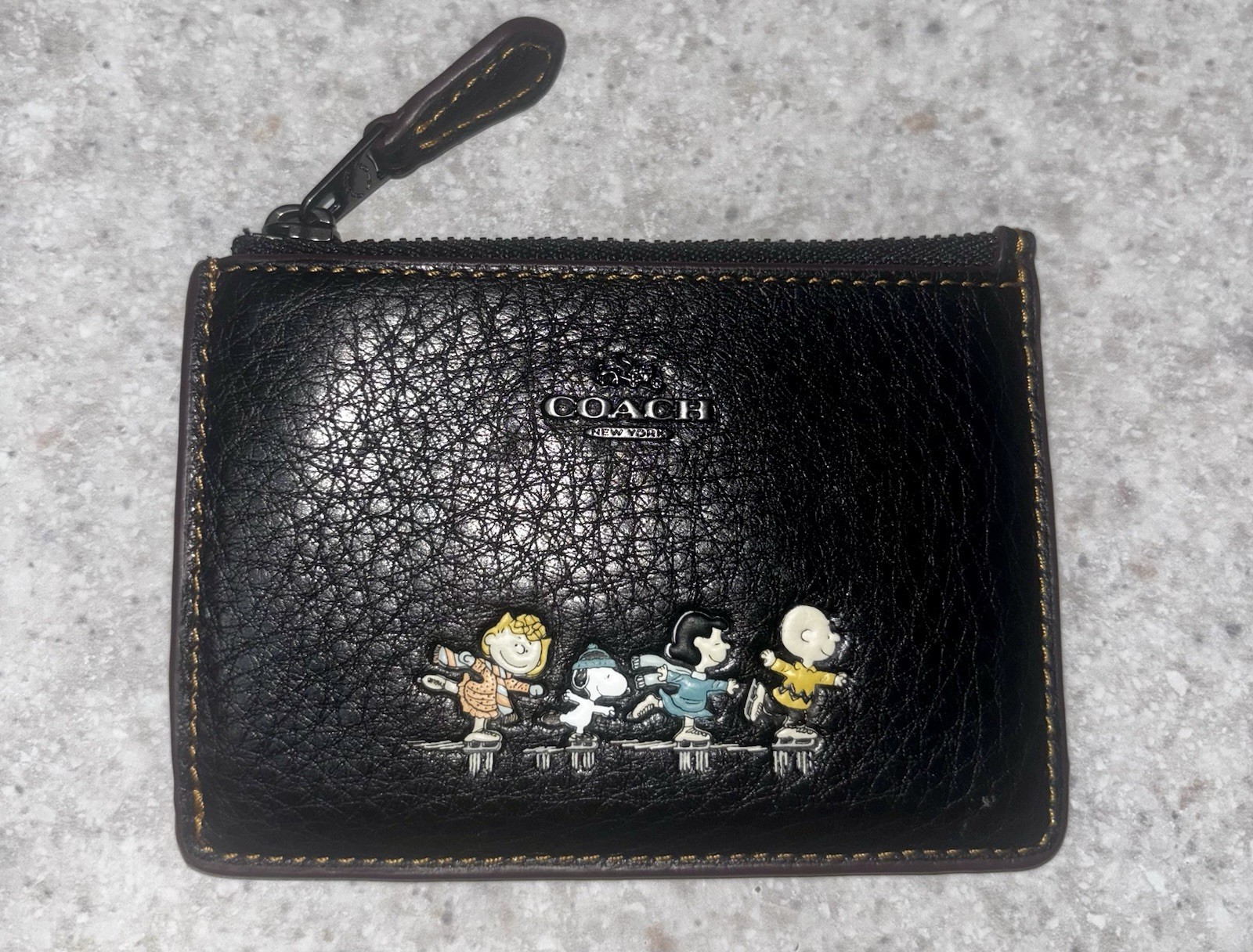 VTG Coach Peanuts Snoopy Mini ID Leather Skinny Wallet Keychain Charlie Skating