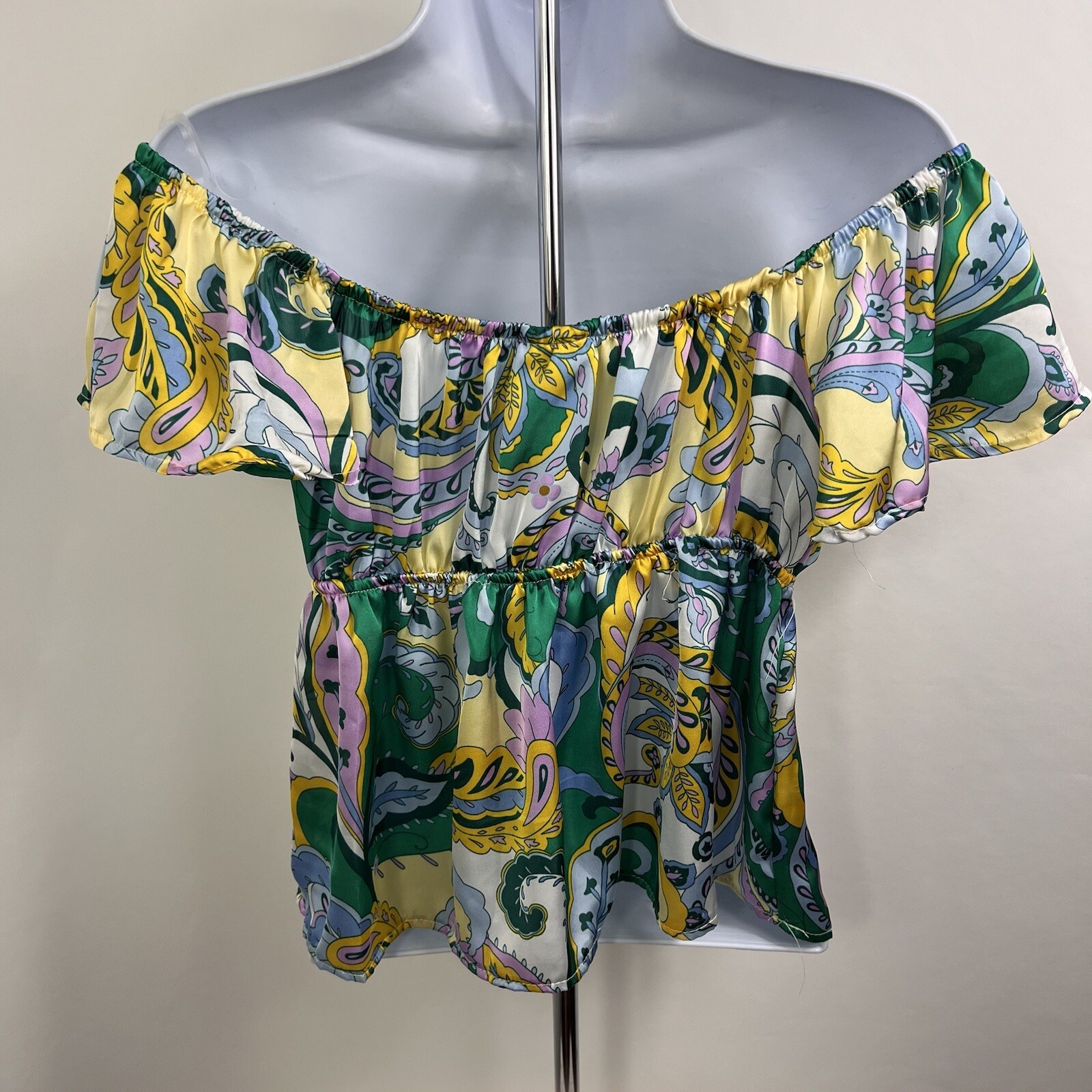 Rue 21 Blouse Women’s Medium Satin Short Sleeve Off Shoulder Paisley Lightweight