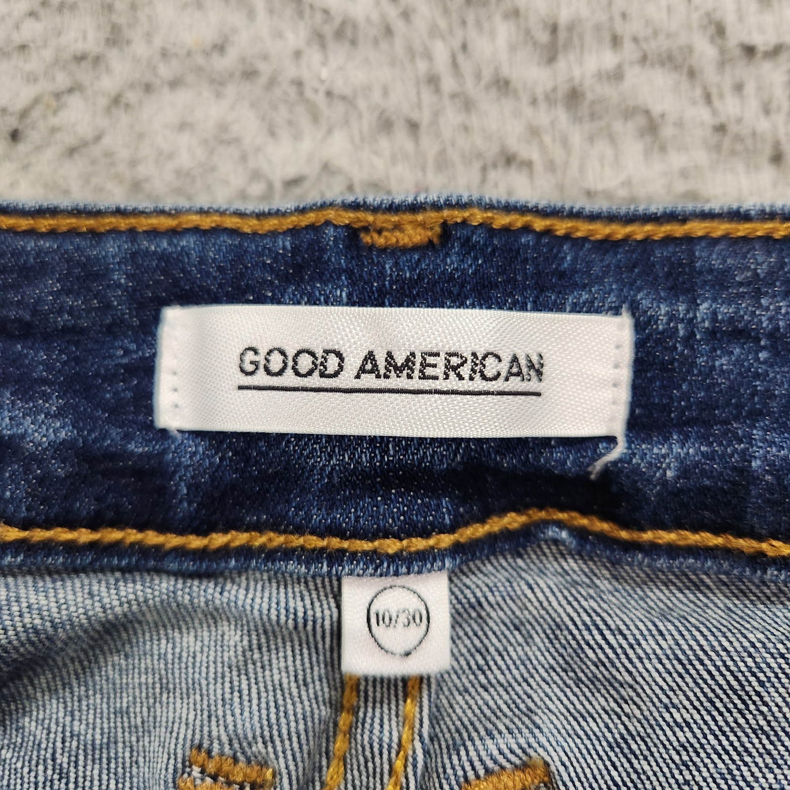 Good American Jeans Womens Size 10/30 Blue Denim Straight Stripes Raw Frayed Hem