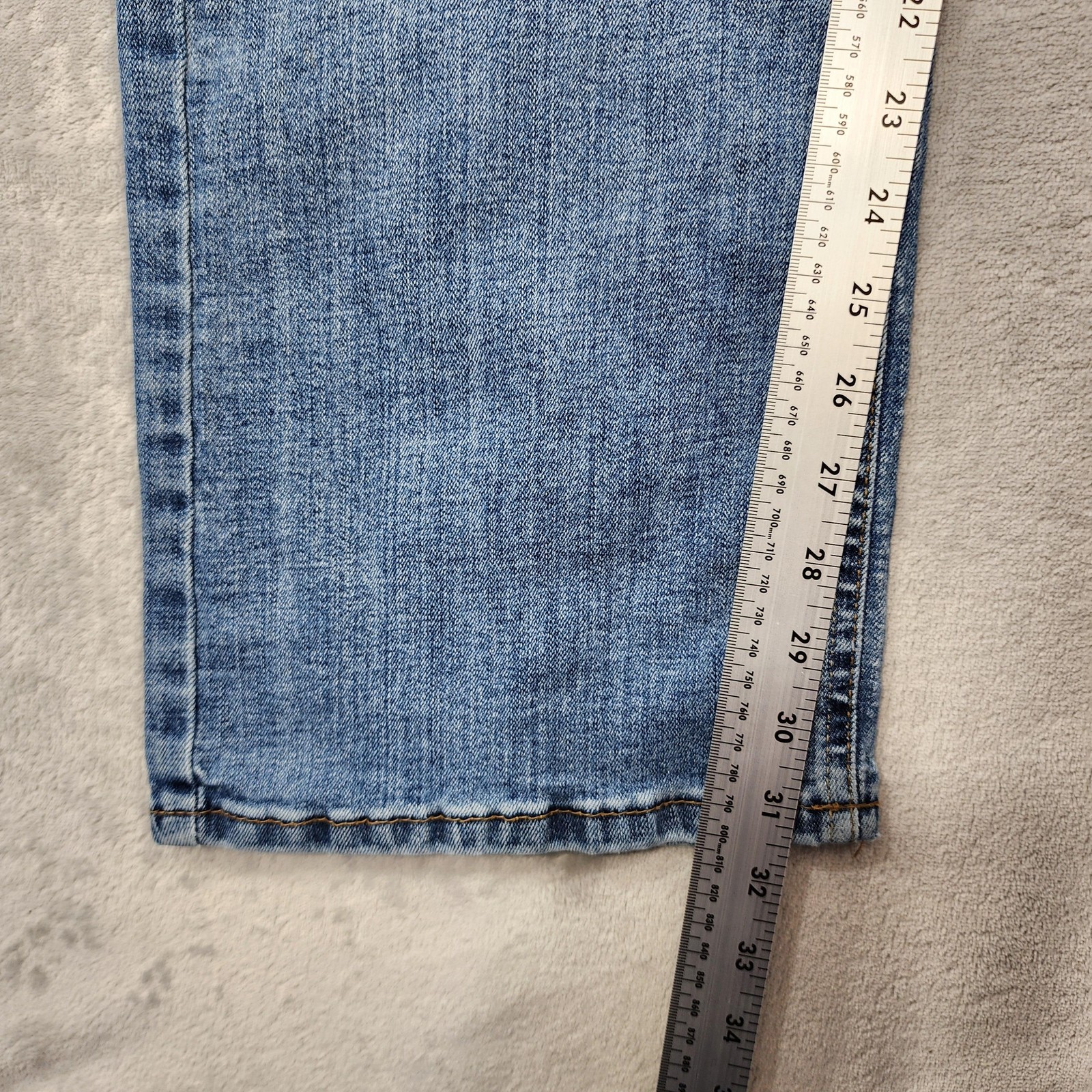 Wrangler Jeans Mens 38×32 Blue Light Wash Relaxed Bootcut Stretch Denim Casual
