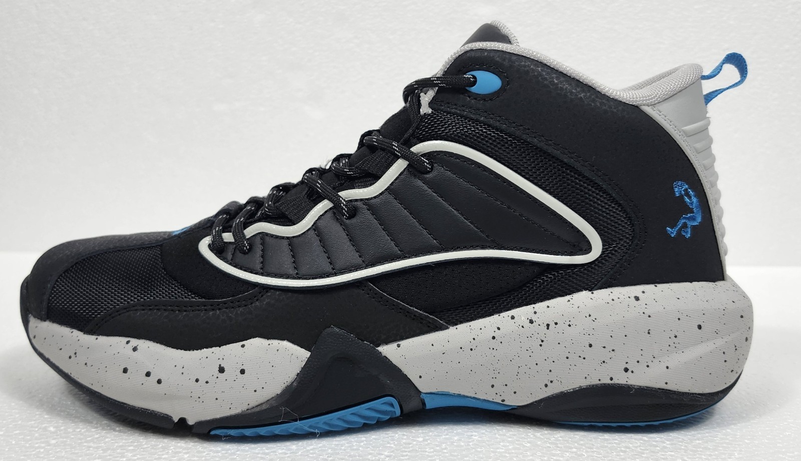 Men’s Basketball Shoes Sneakers Size 10-1/2 Black Gray Blue Shaq Speed Demon