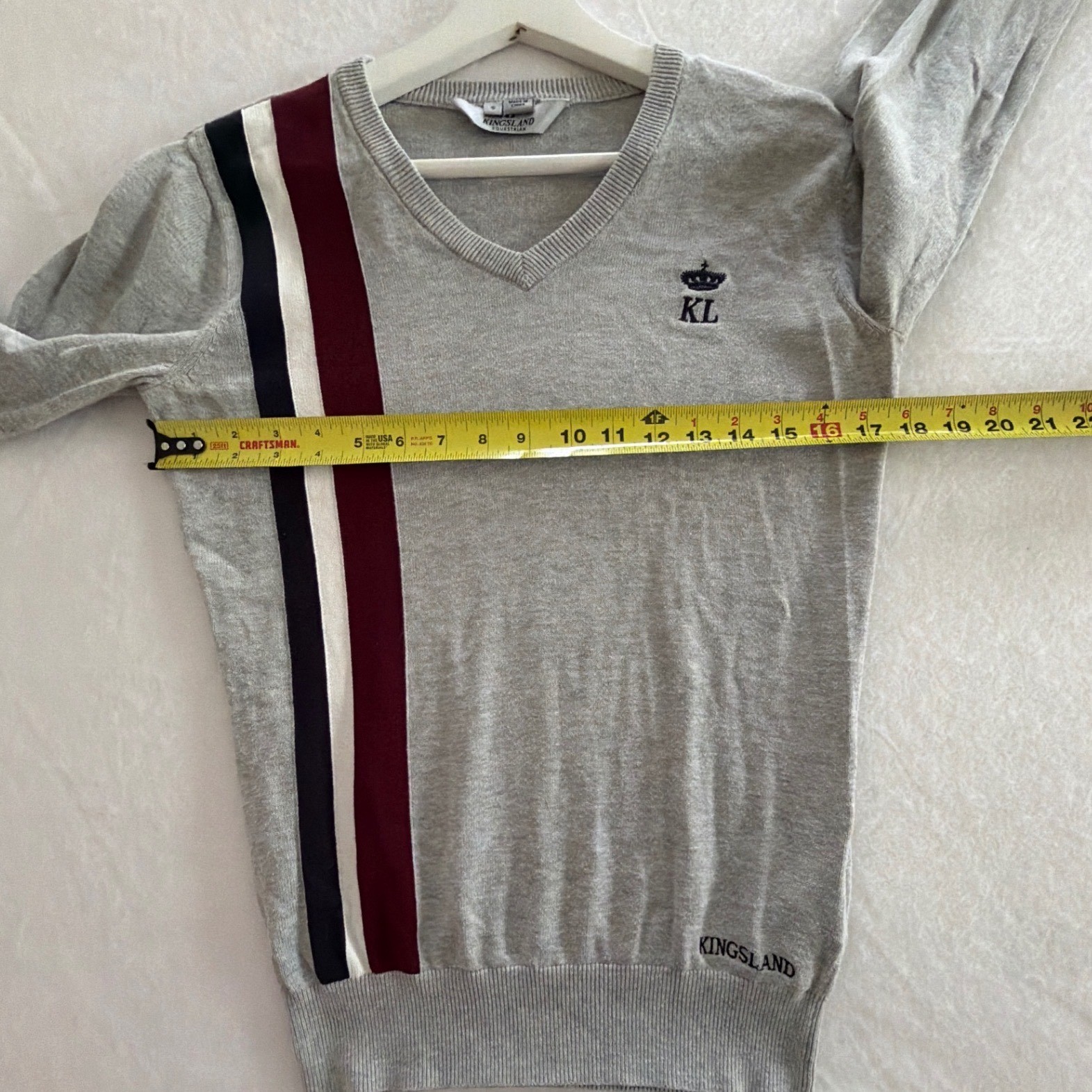Kingsland Equestrian Womens Gray V-Neck Sweater Stripe Logo Size Small