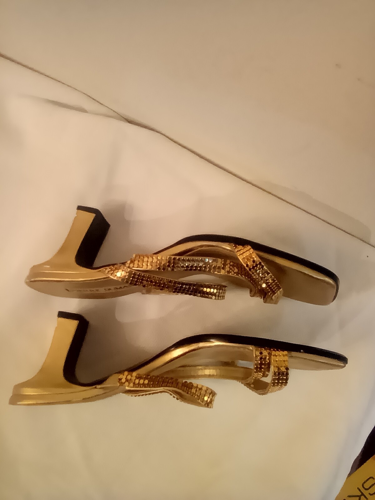 Pierre Dumas gold strappy backless sandals 8M 2.5″ heel all man made materials