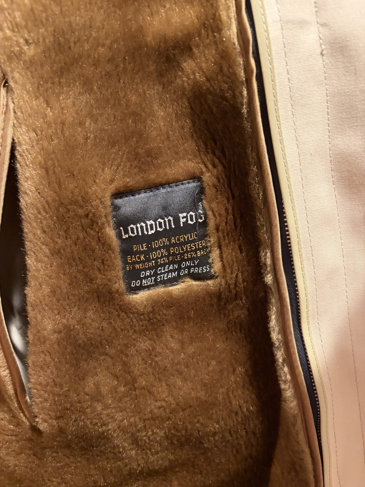 London Fog Maincoats Men’s Trench Coat Beige Canvas removable Faux Fur Lining 44