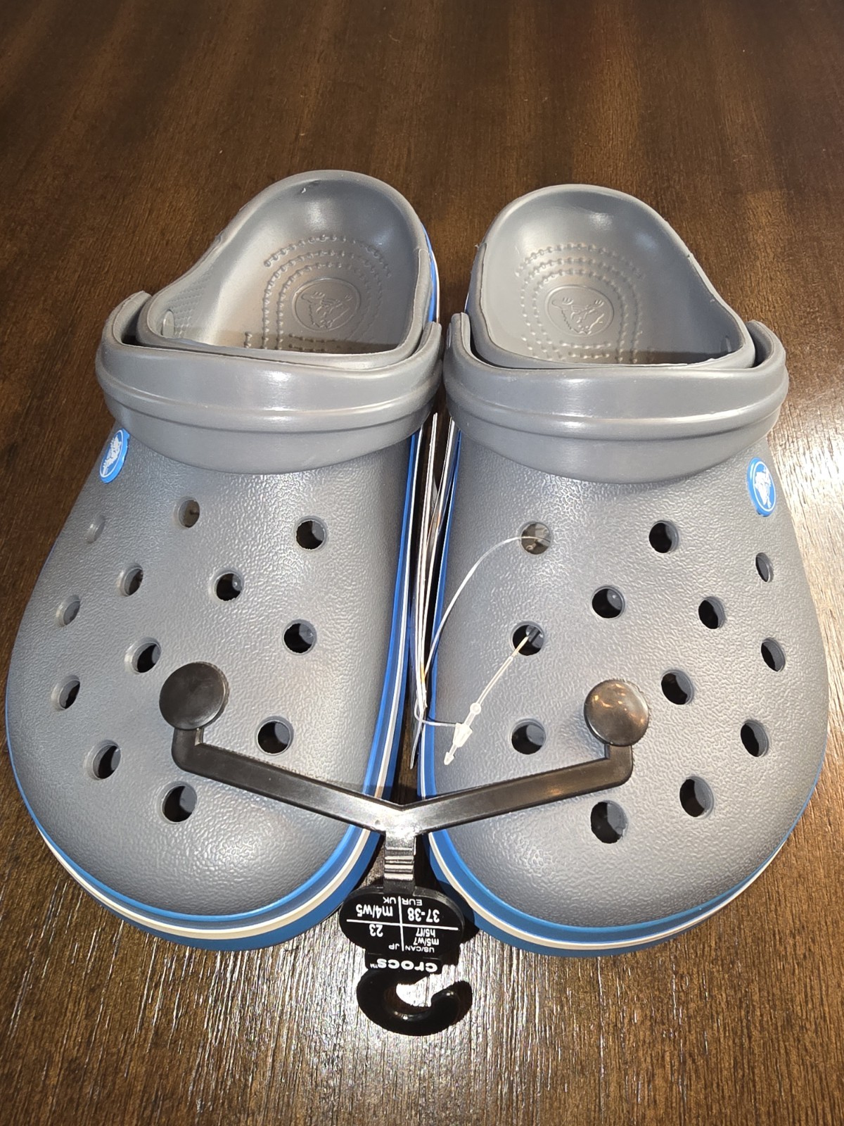 New CROCS 11016-07W Crocband Charcoal/Ocean Blue Sandal Men5/Women7
